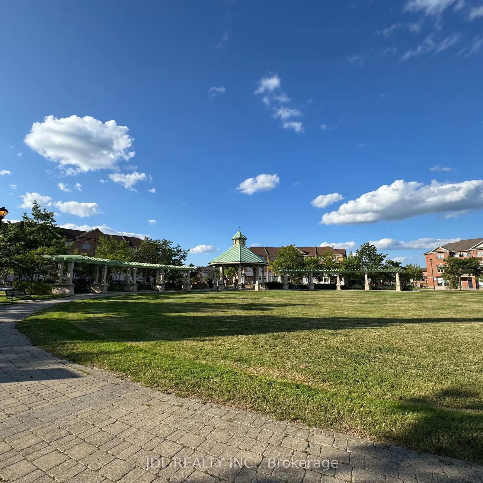 10 Greensborough Village Circle, Unit 27 thumbnail 29