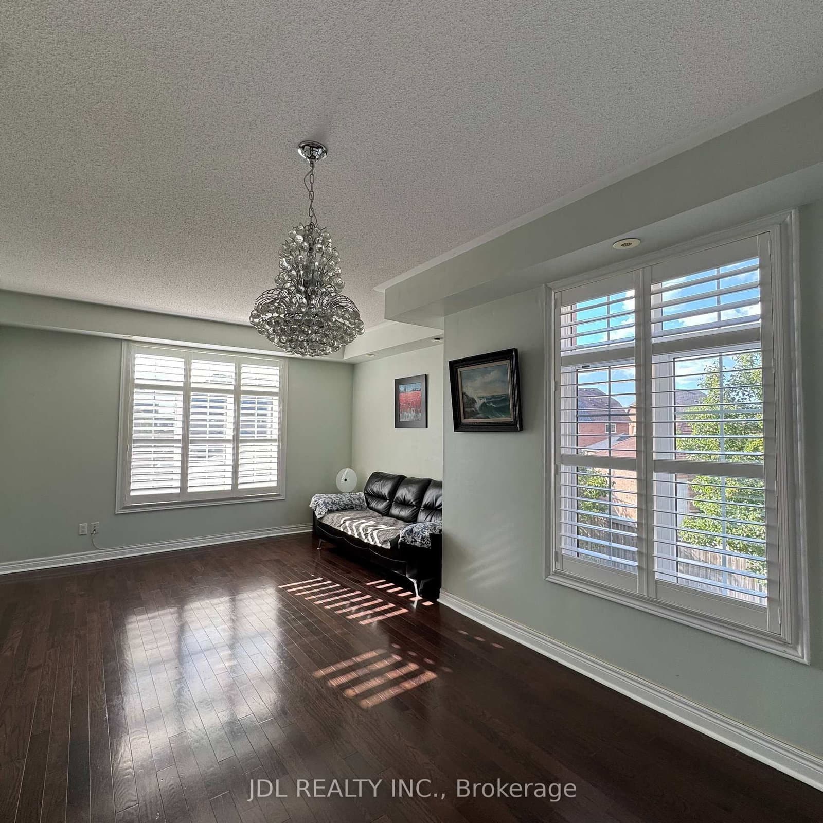 10 Greensborough Village Circle, Unit 27 thumbnail 9