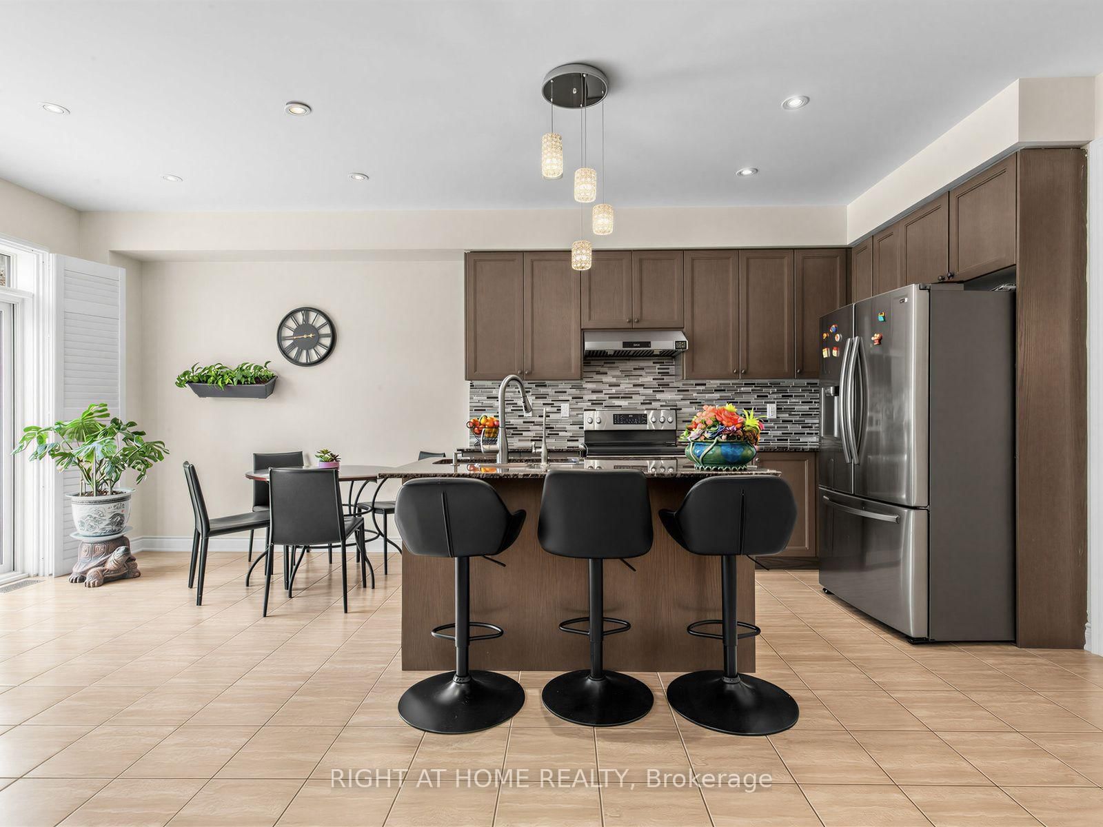99 Richler Avenue thumbnail 12