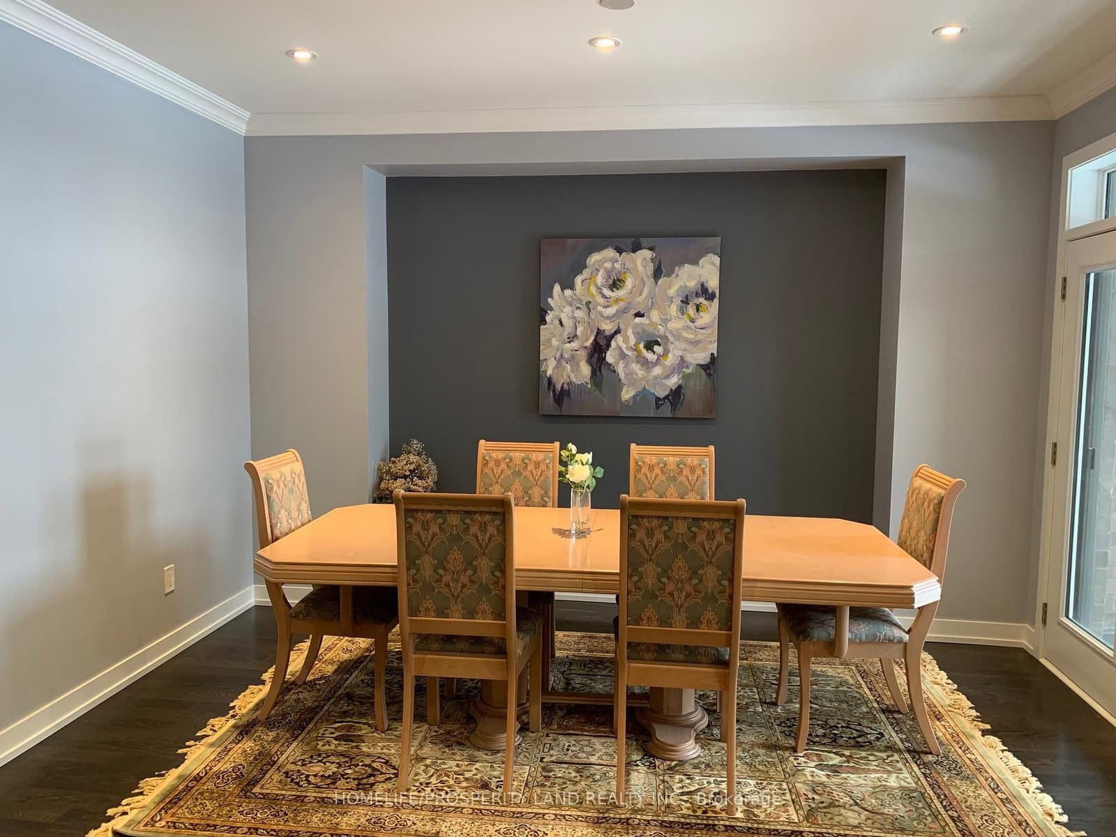 77 Glenngarry Crescent thumbnail 4