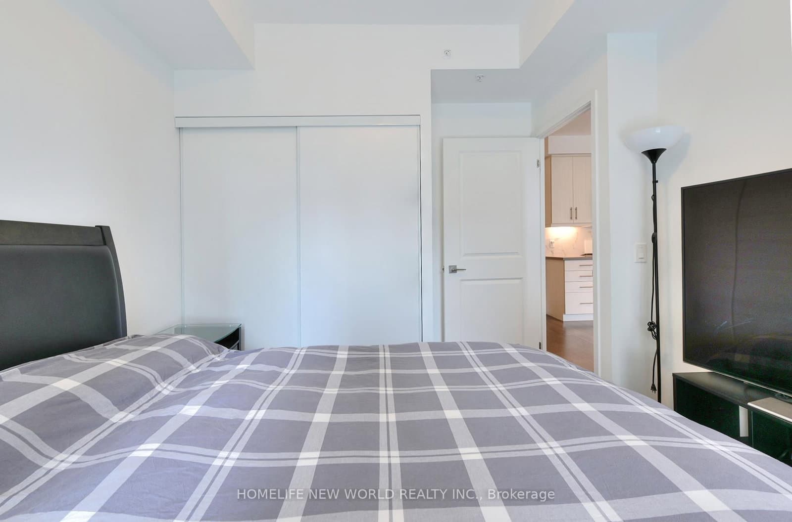 85 Oneida Crescent, Unit 811 thumbnail 16