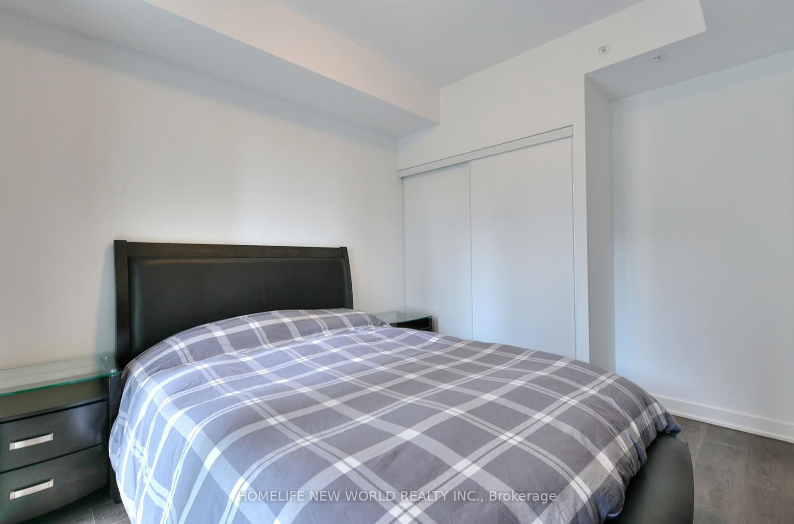85 Oneida Crescent, Unit 811 thumbnail 17