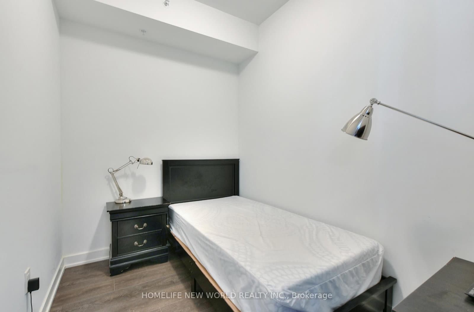 85 Oneida Crescent, Unit 811 thumbnail 18
