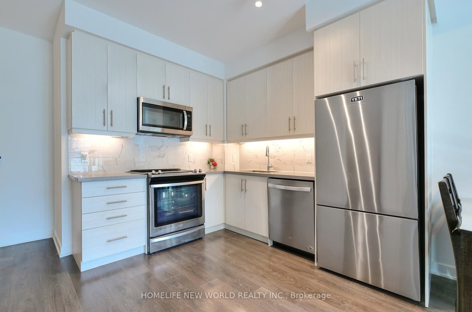 85 Oneida Crescent, Unit 811 thumbnail 9