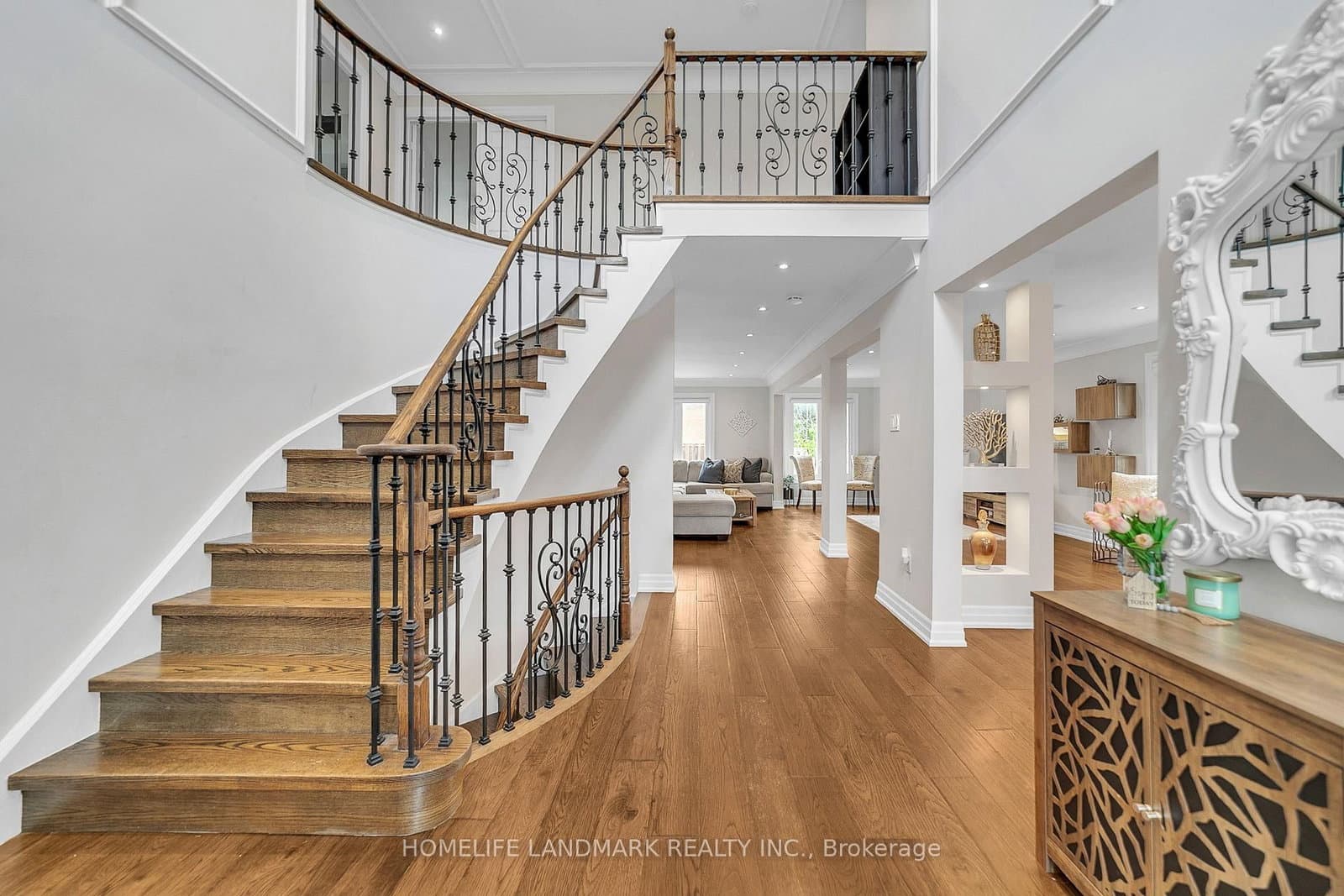 36 Coldstream Crescent thumbnail 4