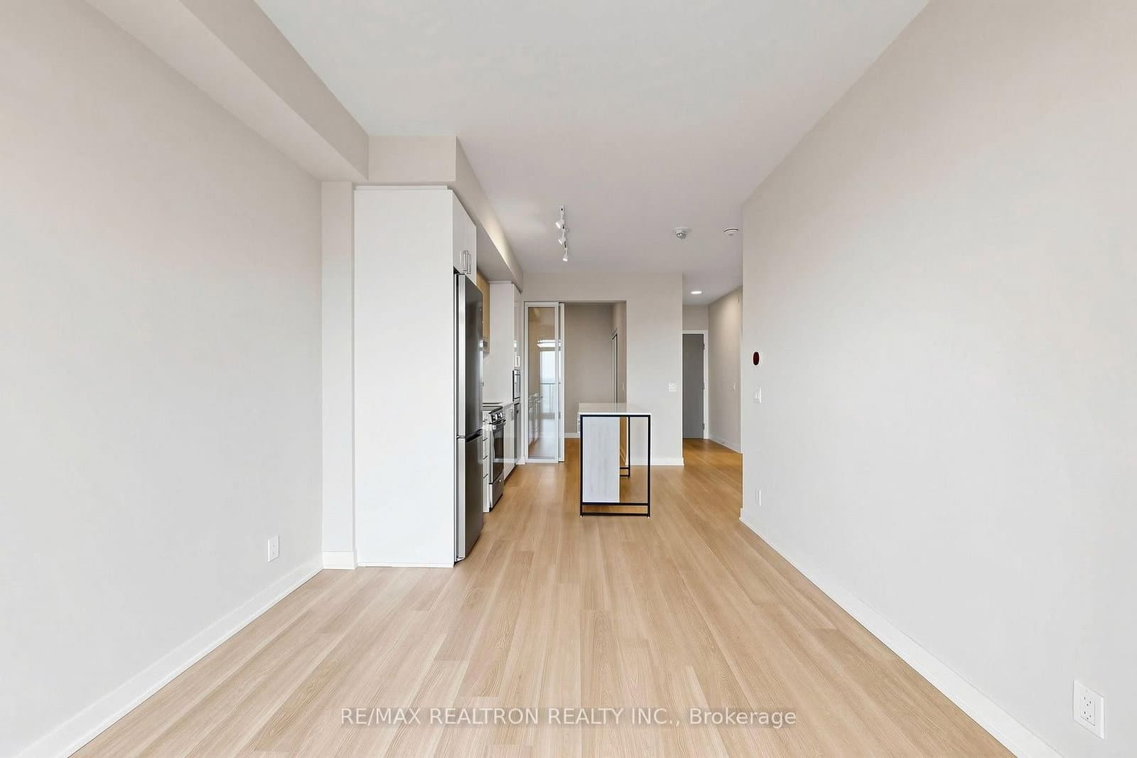 50 Upper Mall Way, Unit 1909 thumbnail 10