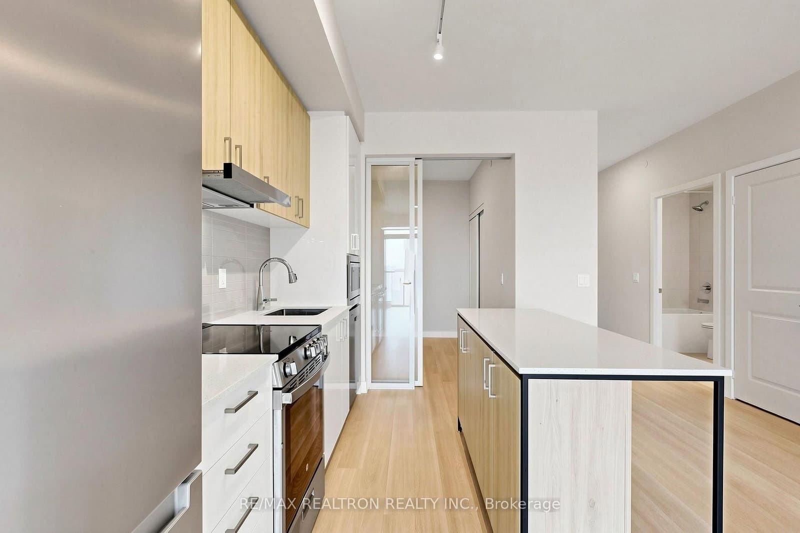 50 Upper Mall Way, Unit 1909 thumbnail 13