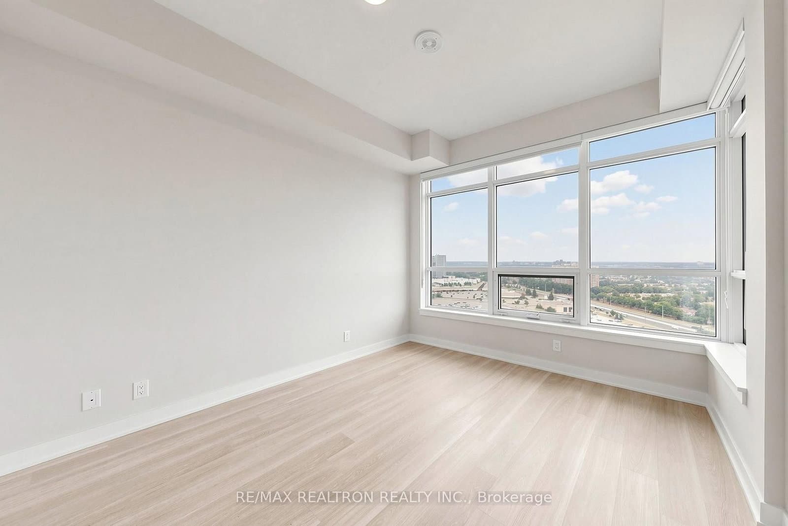 50 Upper Mall Way, Unit 1909 thumbnail 15