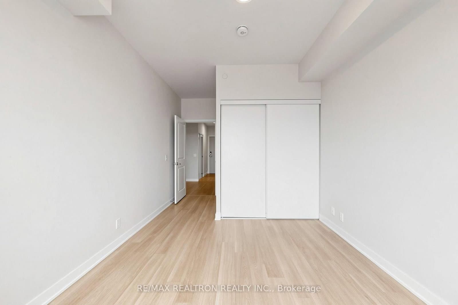 50 Upper Mall Way, Unit 1909 thumbnail 18