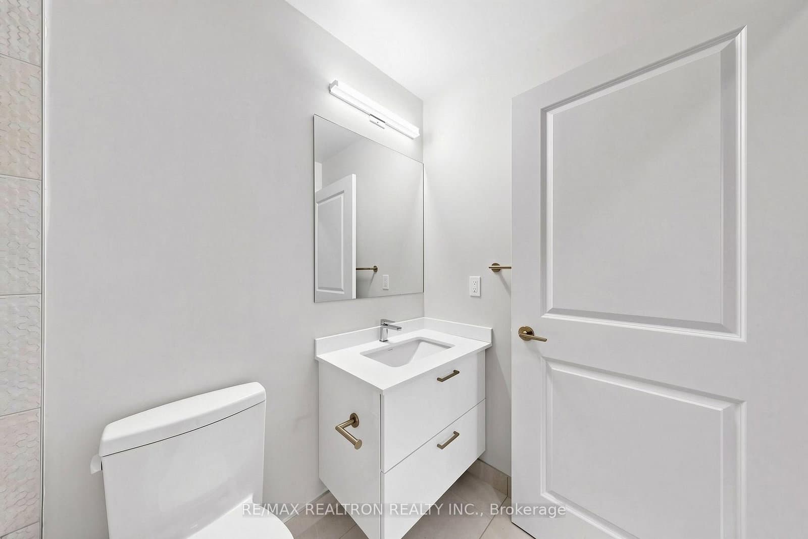 50 Upper Mall Way, Unit 1909 thumbnail 26