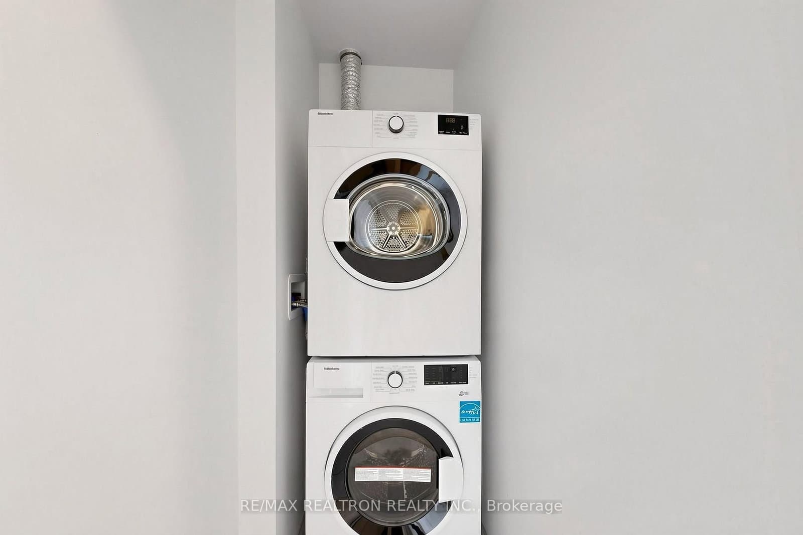 50 Upper Mall Way, Unit 1909 thumbnail 27