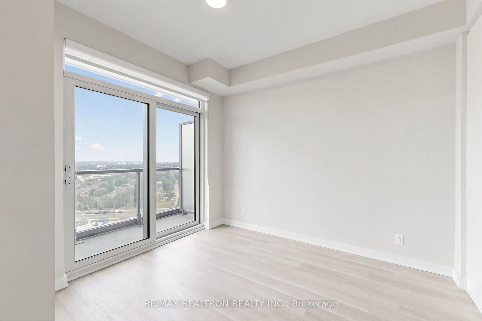 50 Upper Mall Way, Unit 1909 thumbnail 8