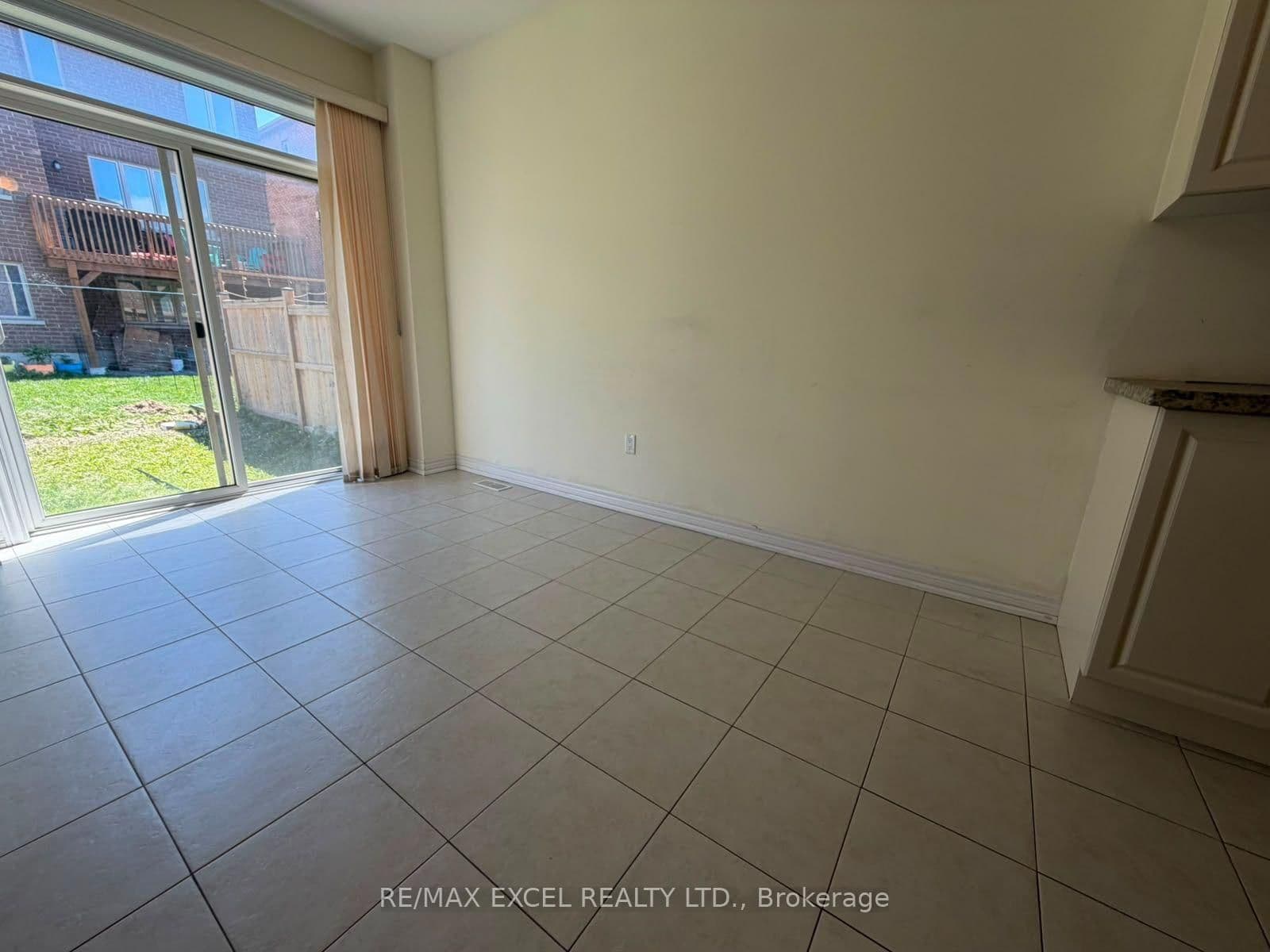 27 Manston Crescent thumbnail 21