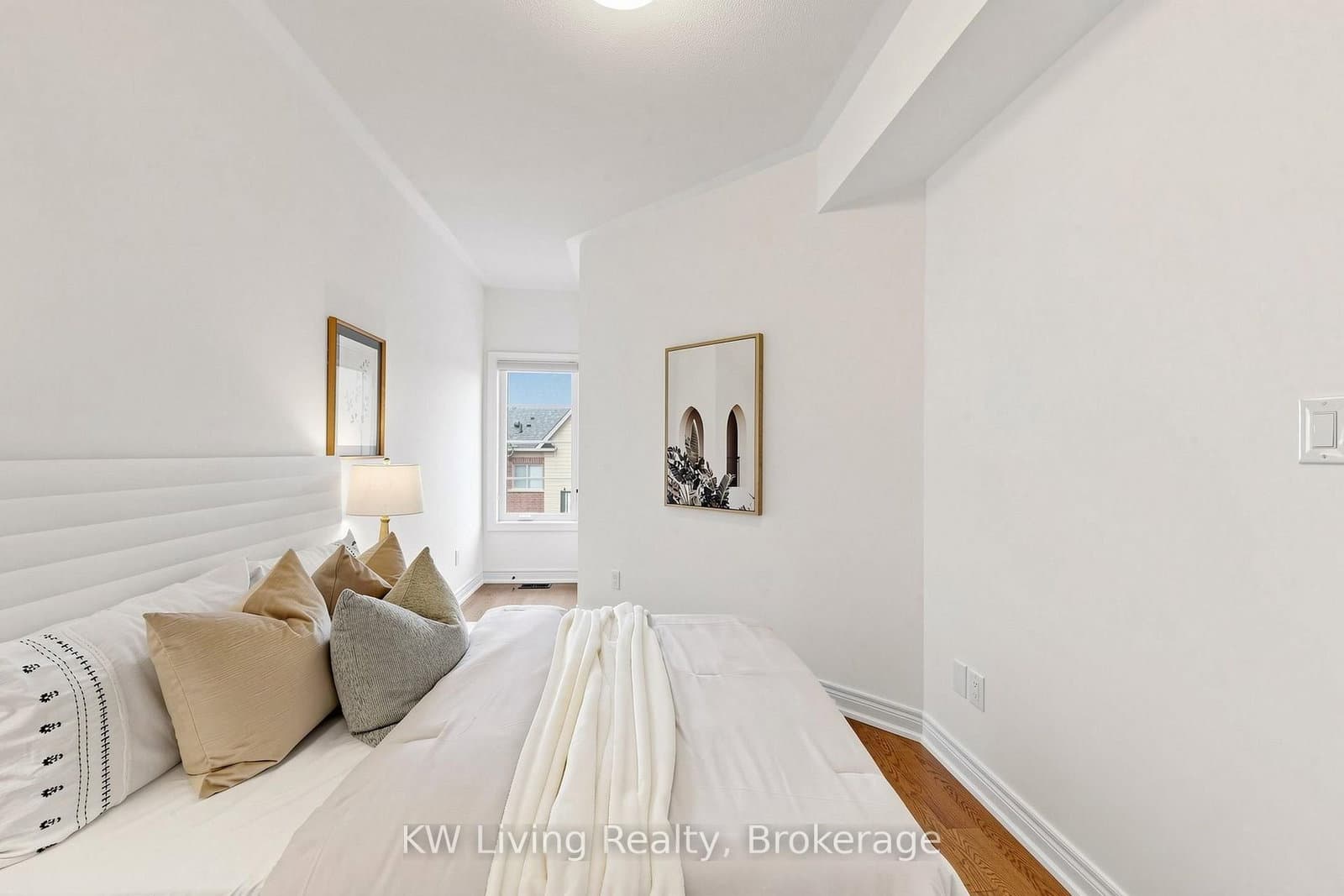 9370 Kennedy Road thumbnail 28