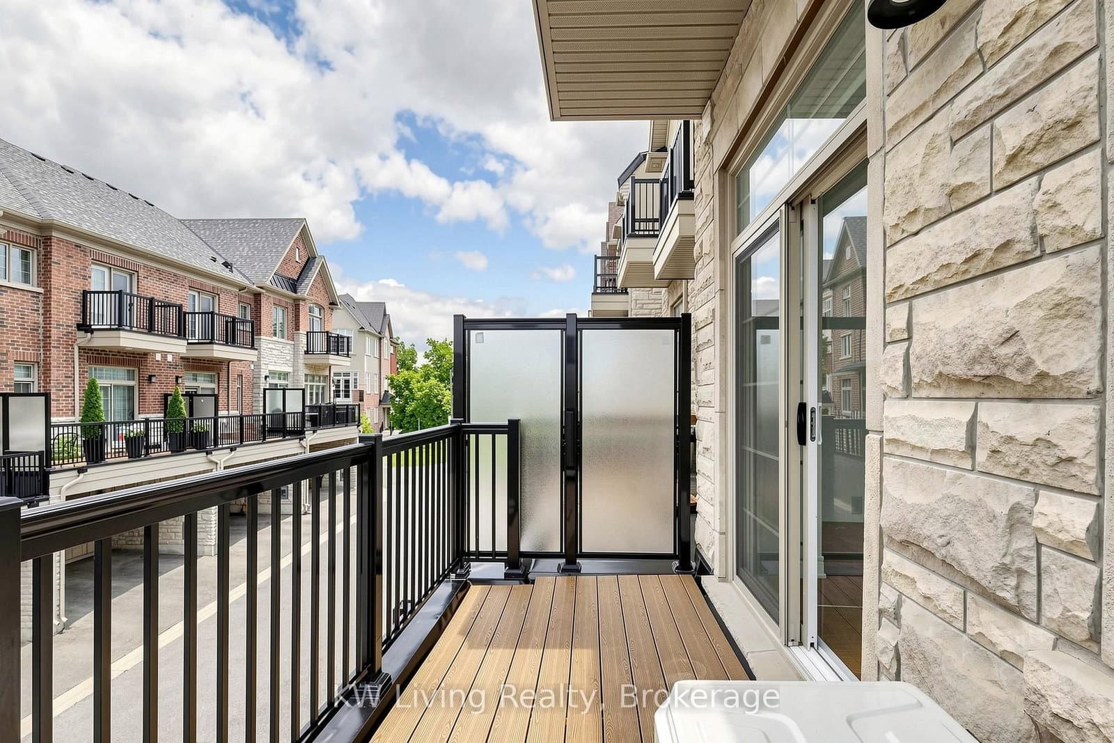 9370 Kennedy Road thumbnail 47