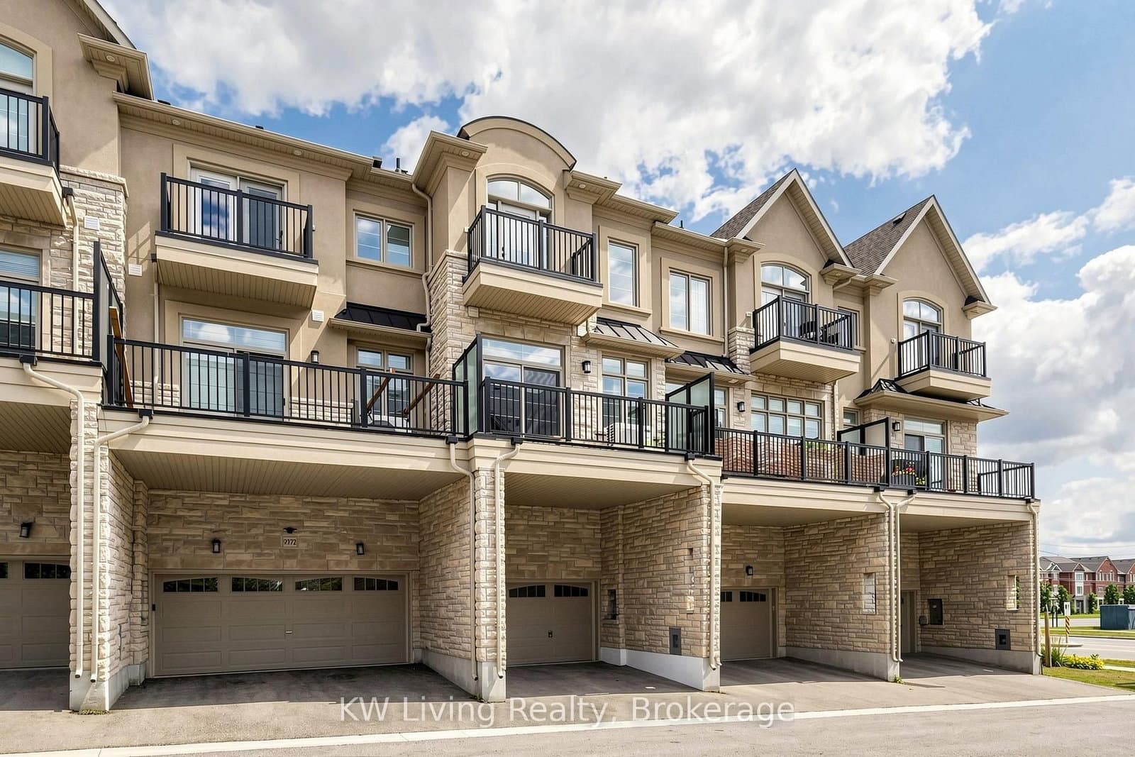 9370 Kennedy Road thumbnail 48