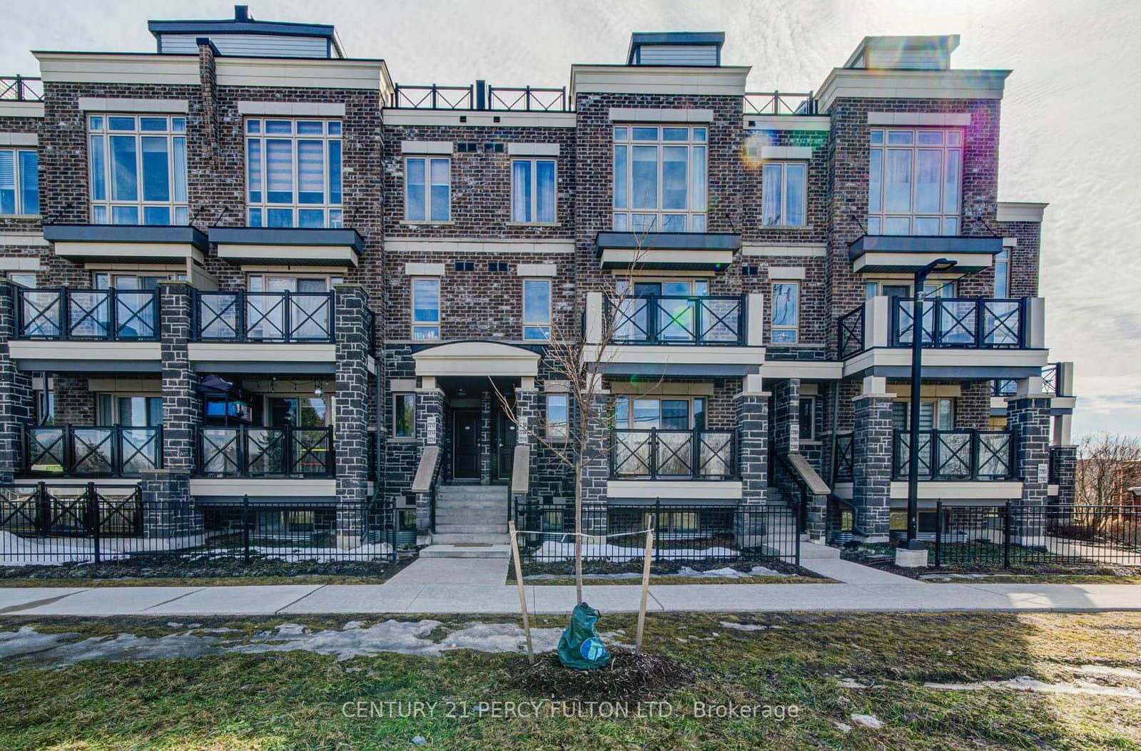 10 Westmeath Lane, Unit 2209 thumbnail 3