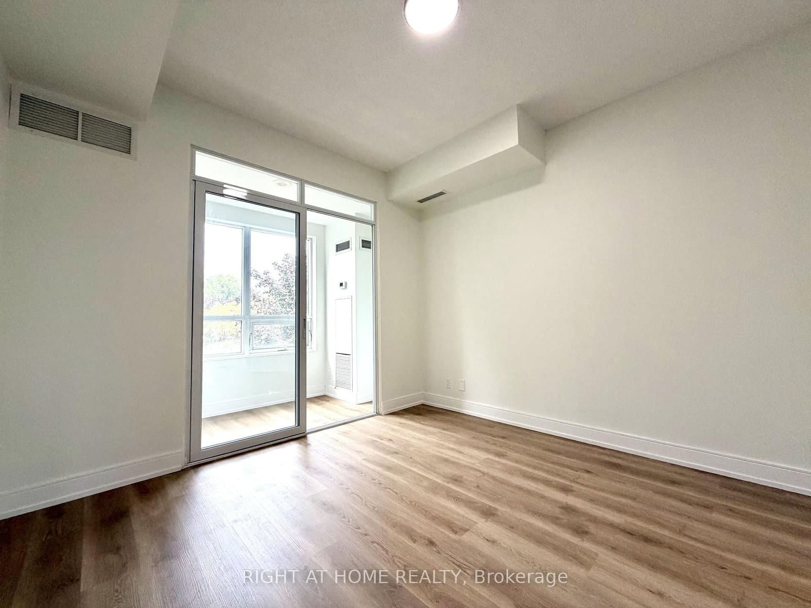 9235 Jane Street, Unit 214 thumbnail 23