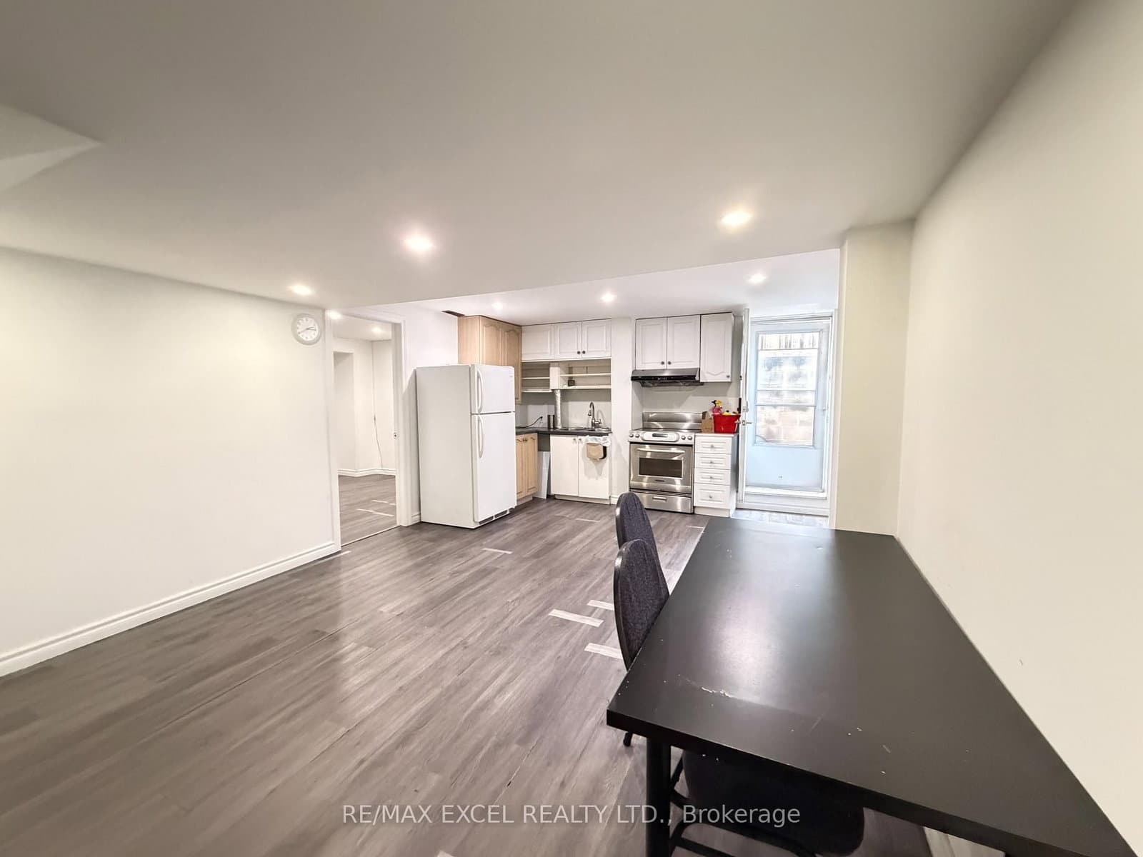 13 Hepburn Street, Unit BASEMENT thumbnail 2