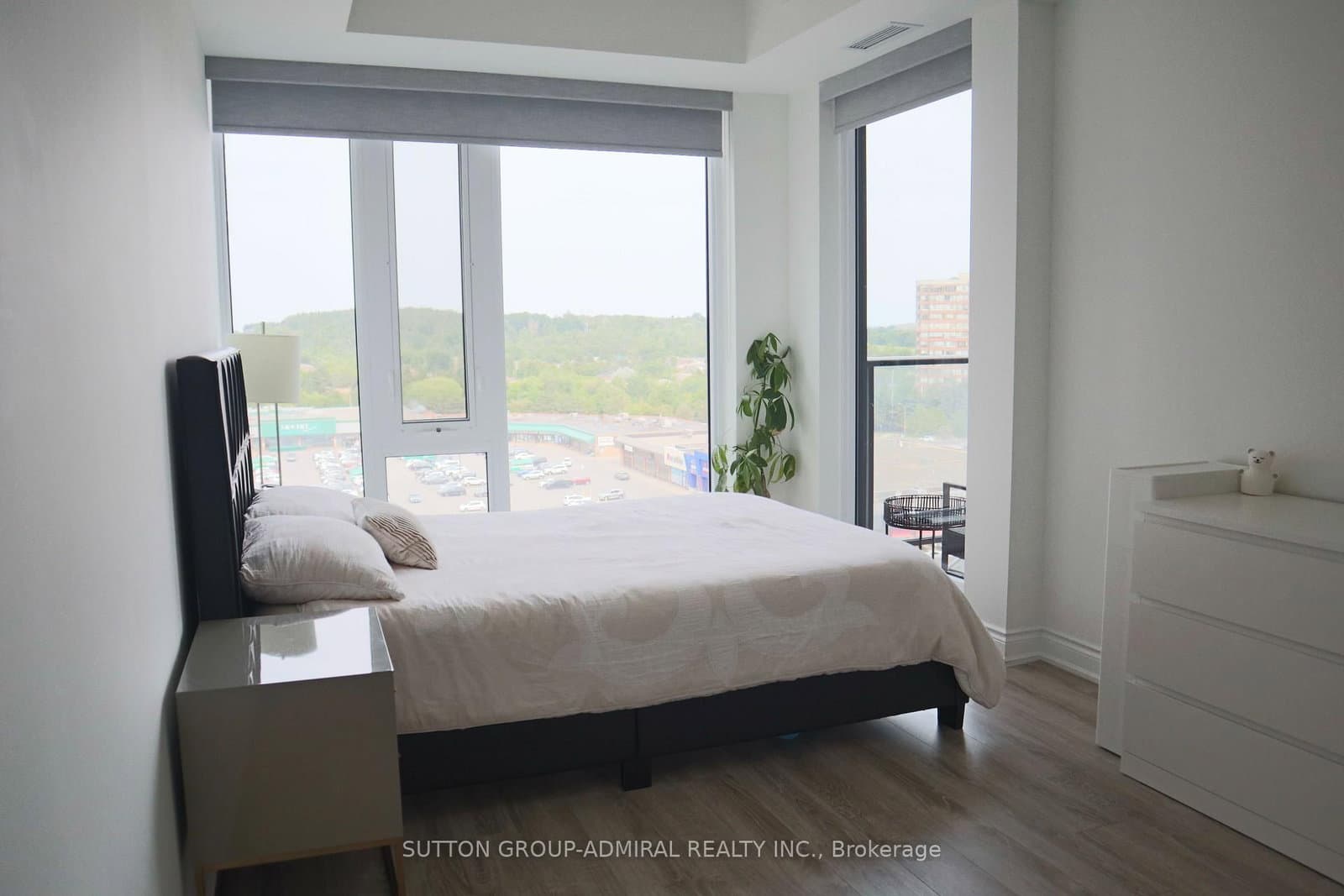 9618 Yonge Street, Unit 1008 thumbnail 10