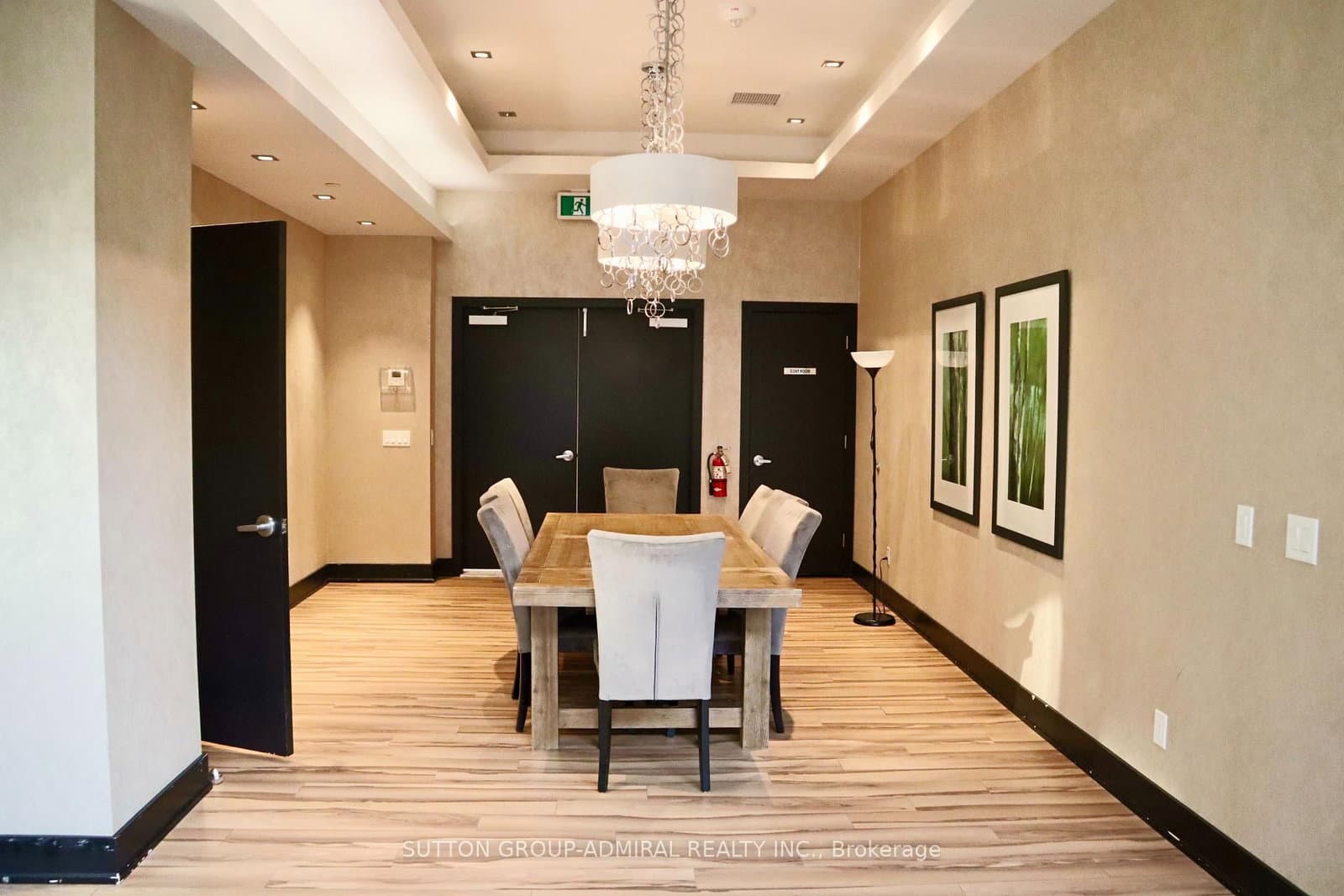 9618 Yonge Street, Unit 1008 thumbnail 4