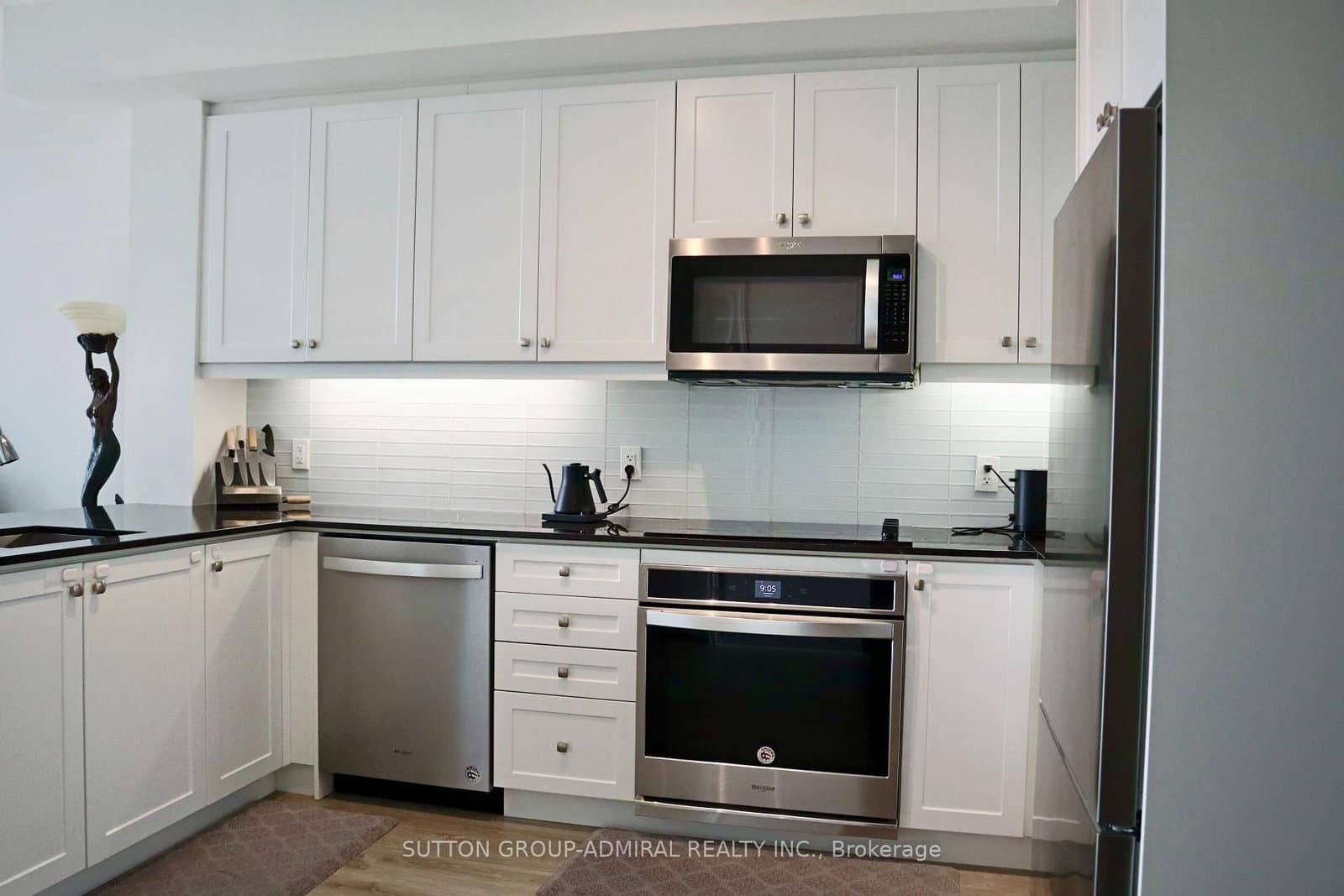 9618 Yonge Street, Unit 1008 thumbnail 7