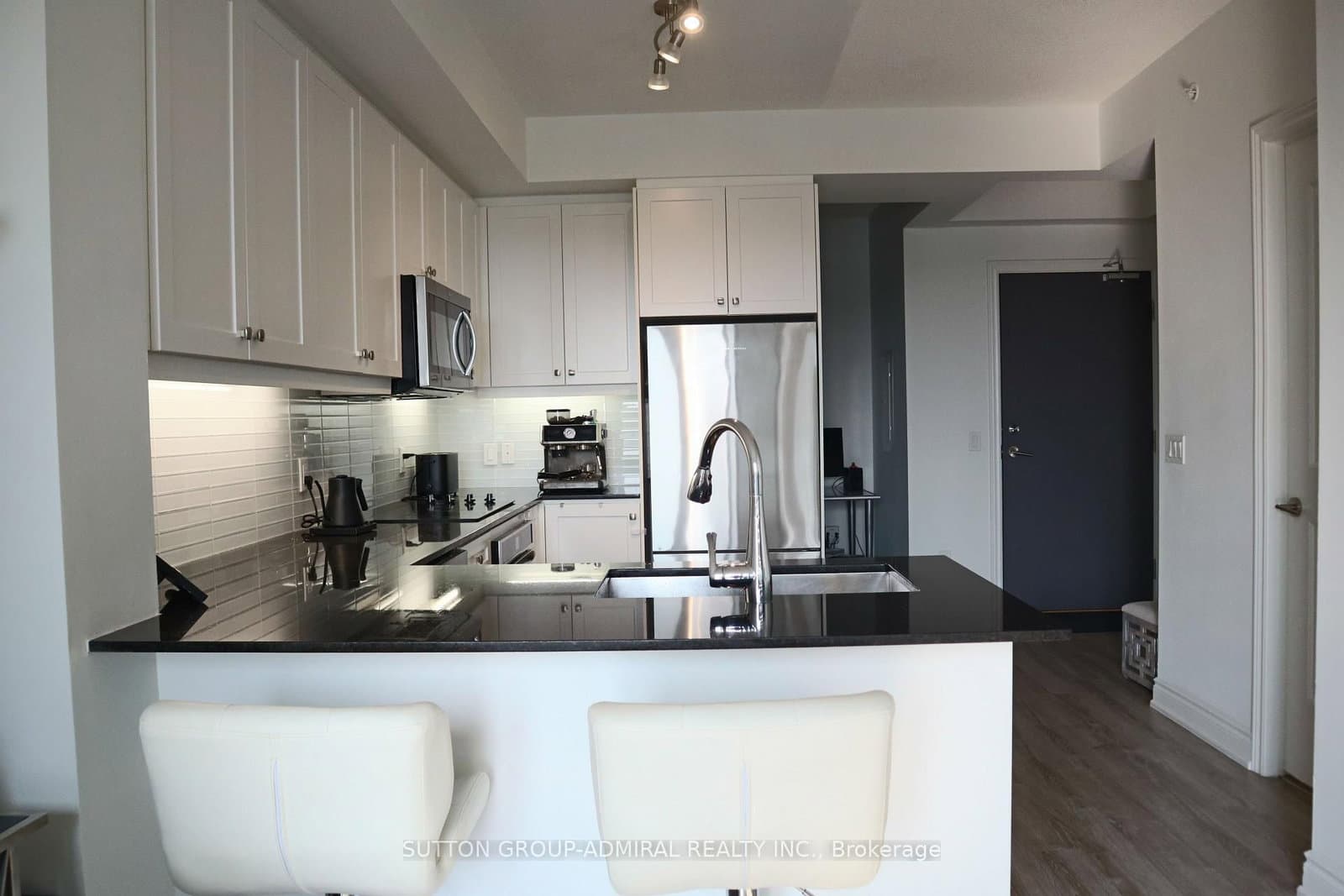 9618 Yonge Street, Unit 1008 thumbnail 8