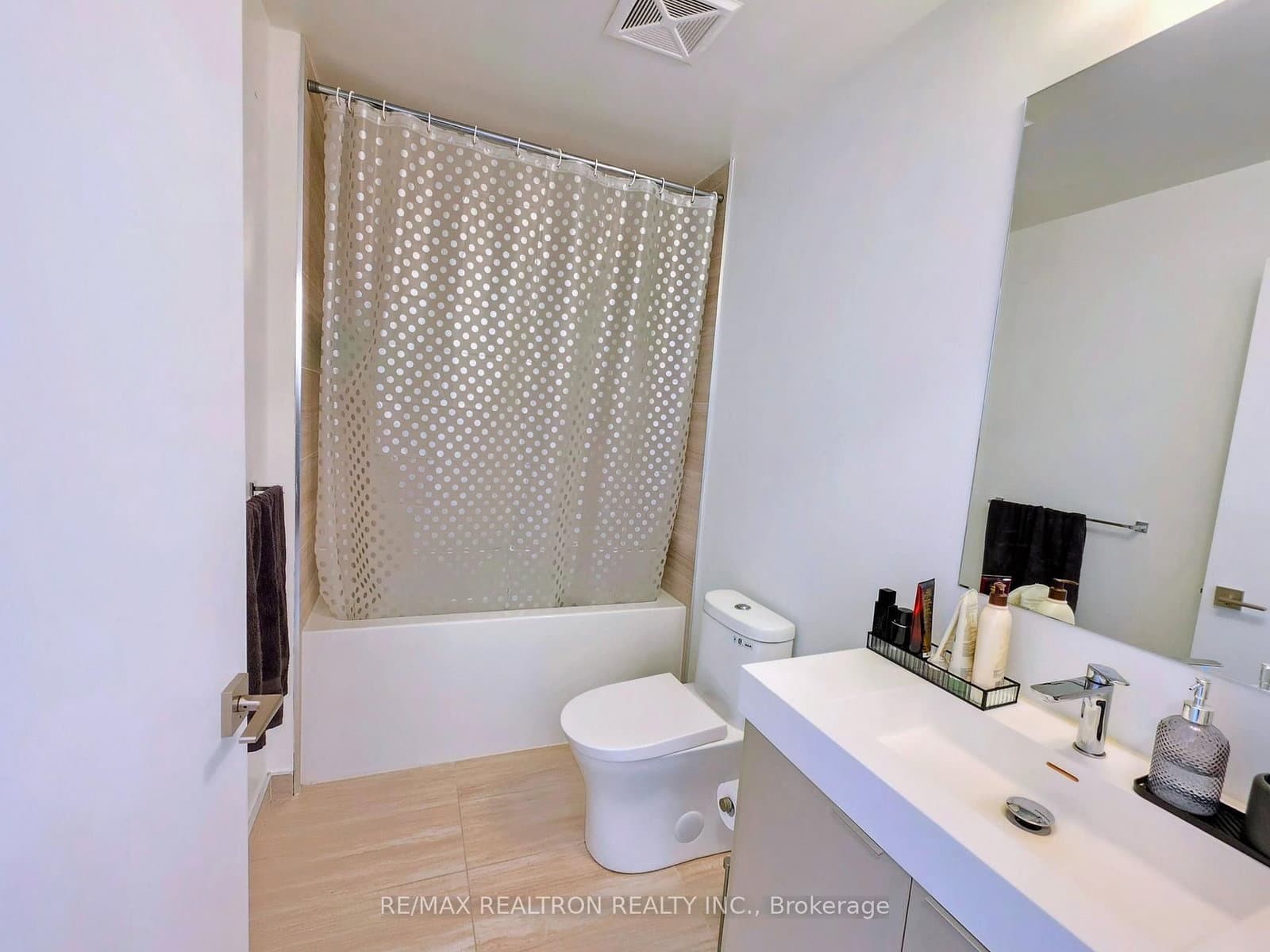 10 Abeja Street, Unit 2321 thumbnail 8