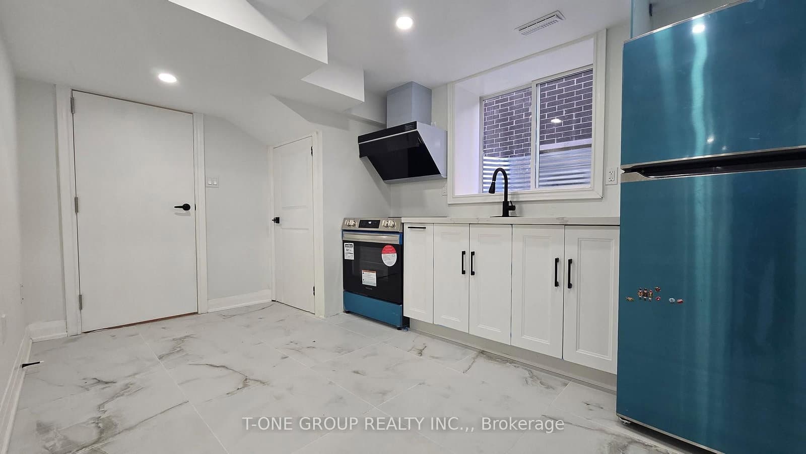 13 Eberly Woods Drive, Unit BSMT B thumbnail 4