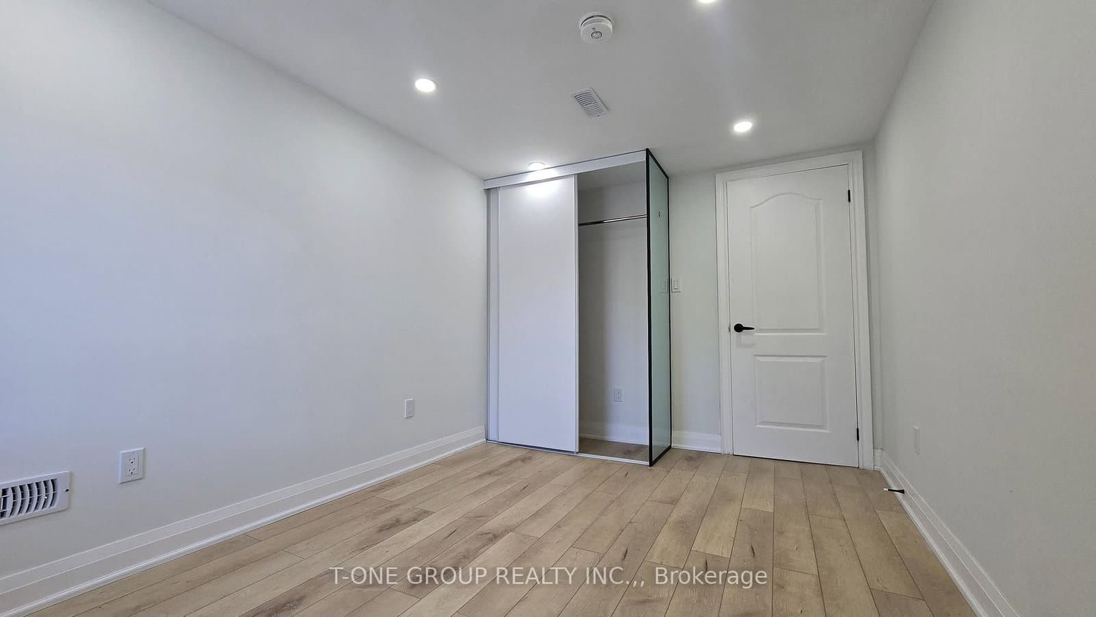 13 Eberly Woods Drive, Unit BSMT B thumbnail 8
