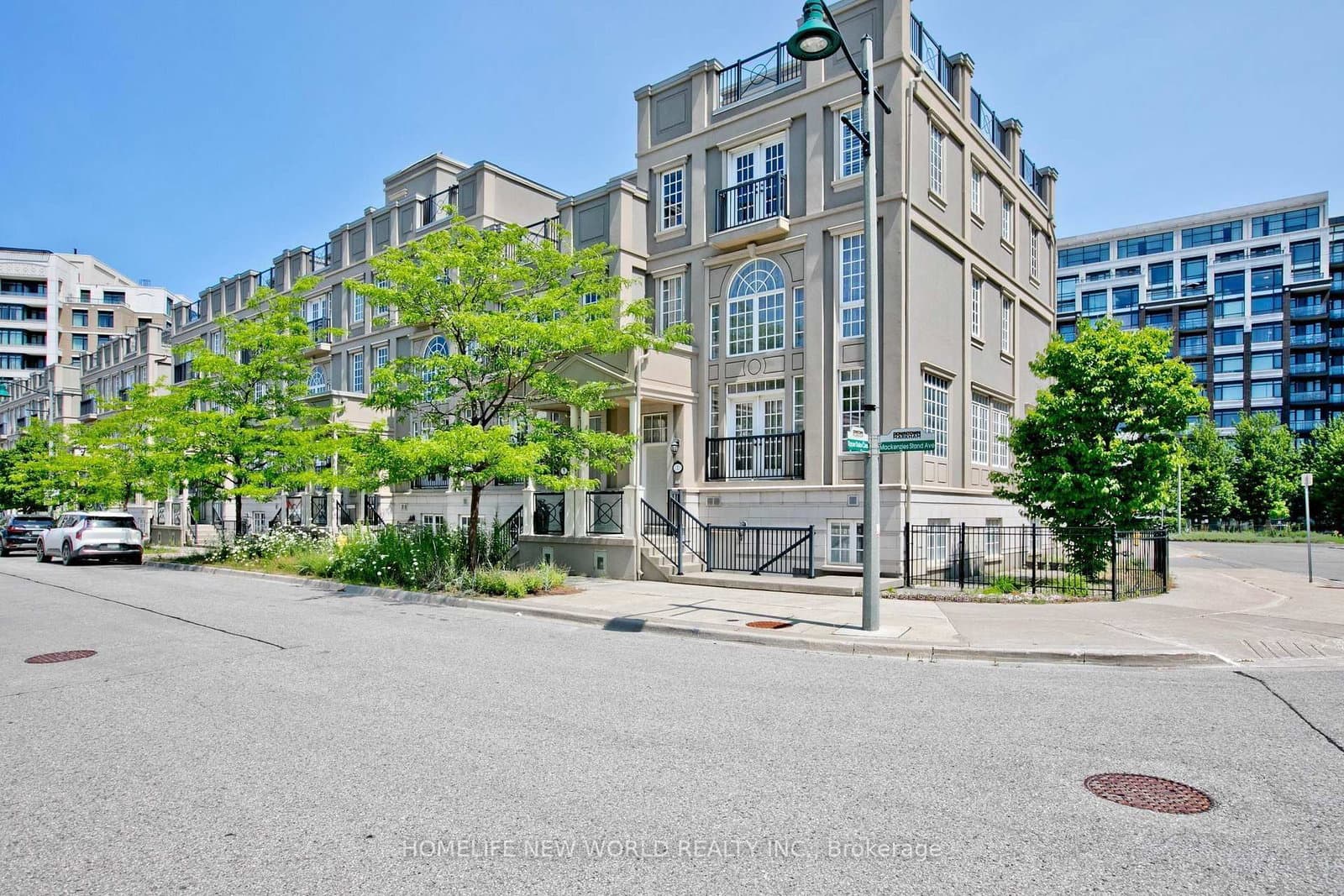 1 Mackenzie's Stand Avenue - Image 1