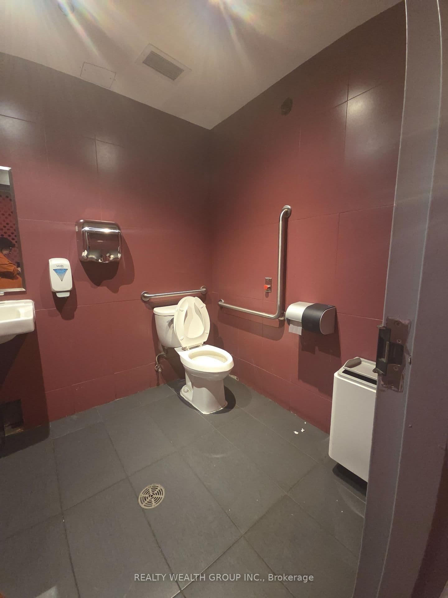 9737 Yonge Street, Unit 211 thumbnail 15