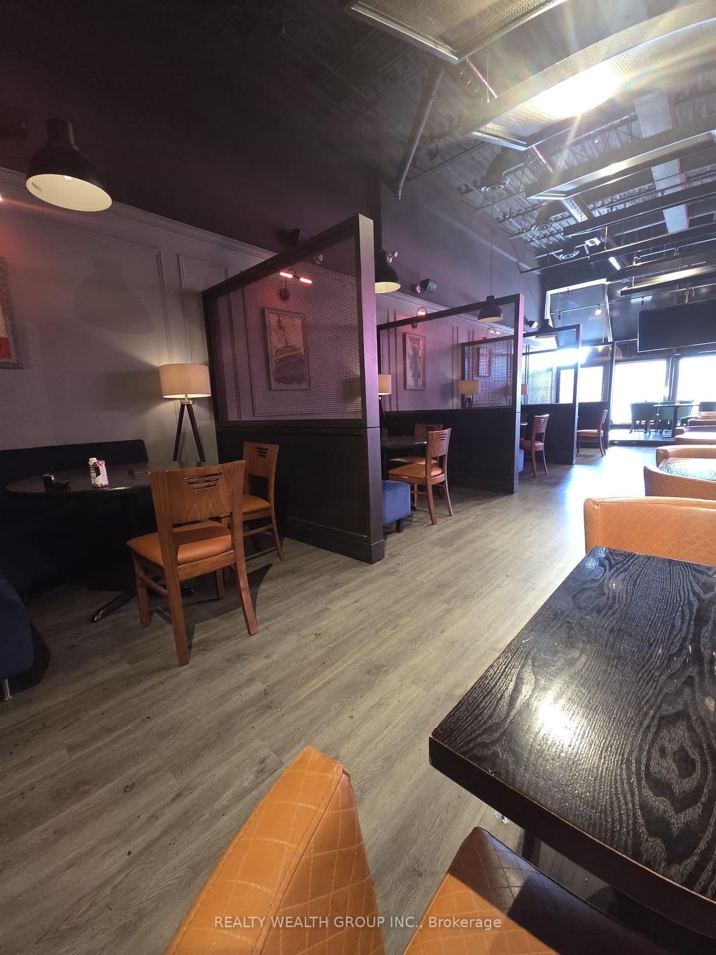 9737 Yonge Street, Unit 211 thumbnail 3