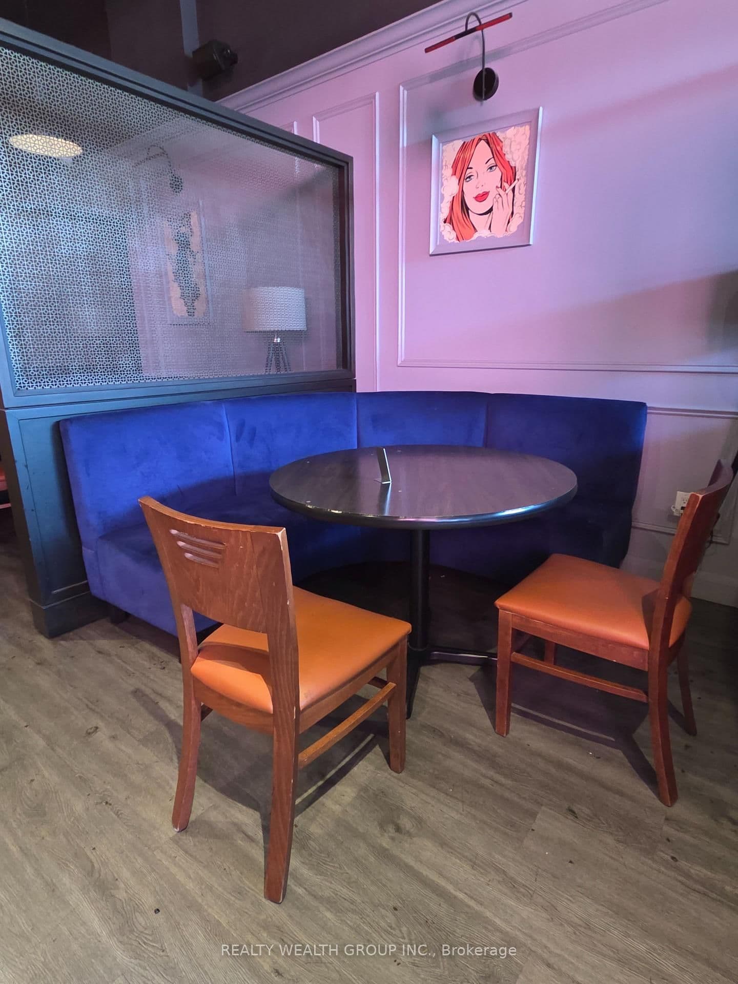 9737 Yonge Street, Unit 211 thumbnail 4