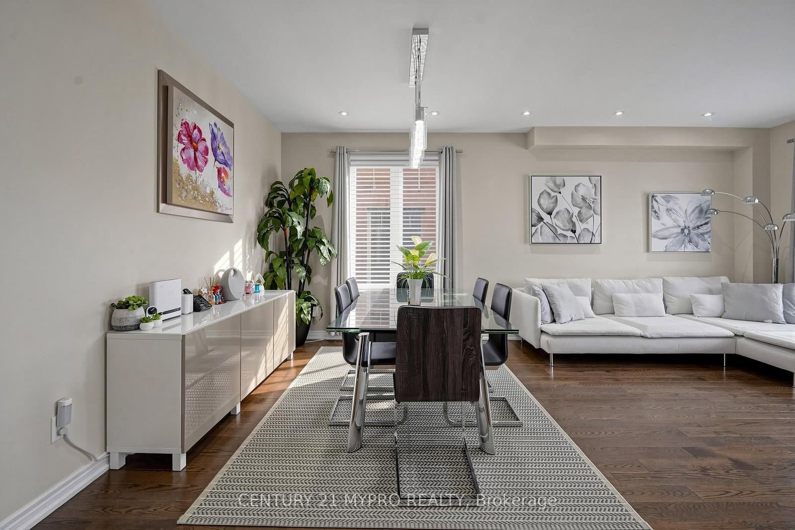 225 Silver Maple Road thumbnail 14