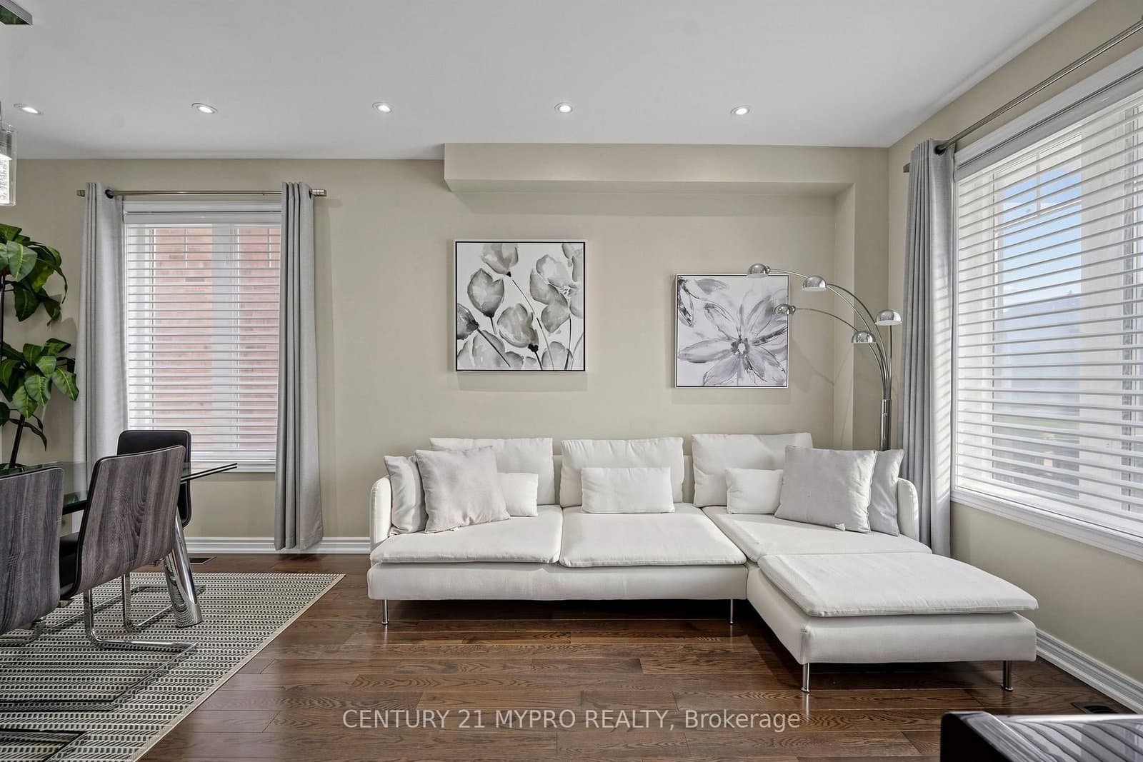 225 Silver Maple Road thumbnail 15