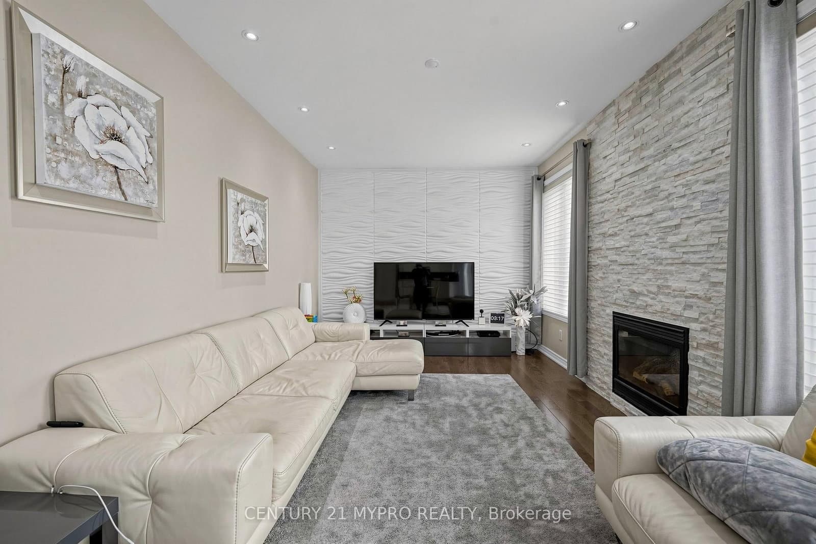 225 Silver Maple Road thumbnail 6