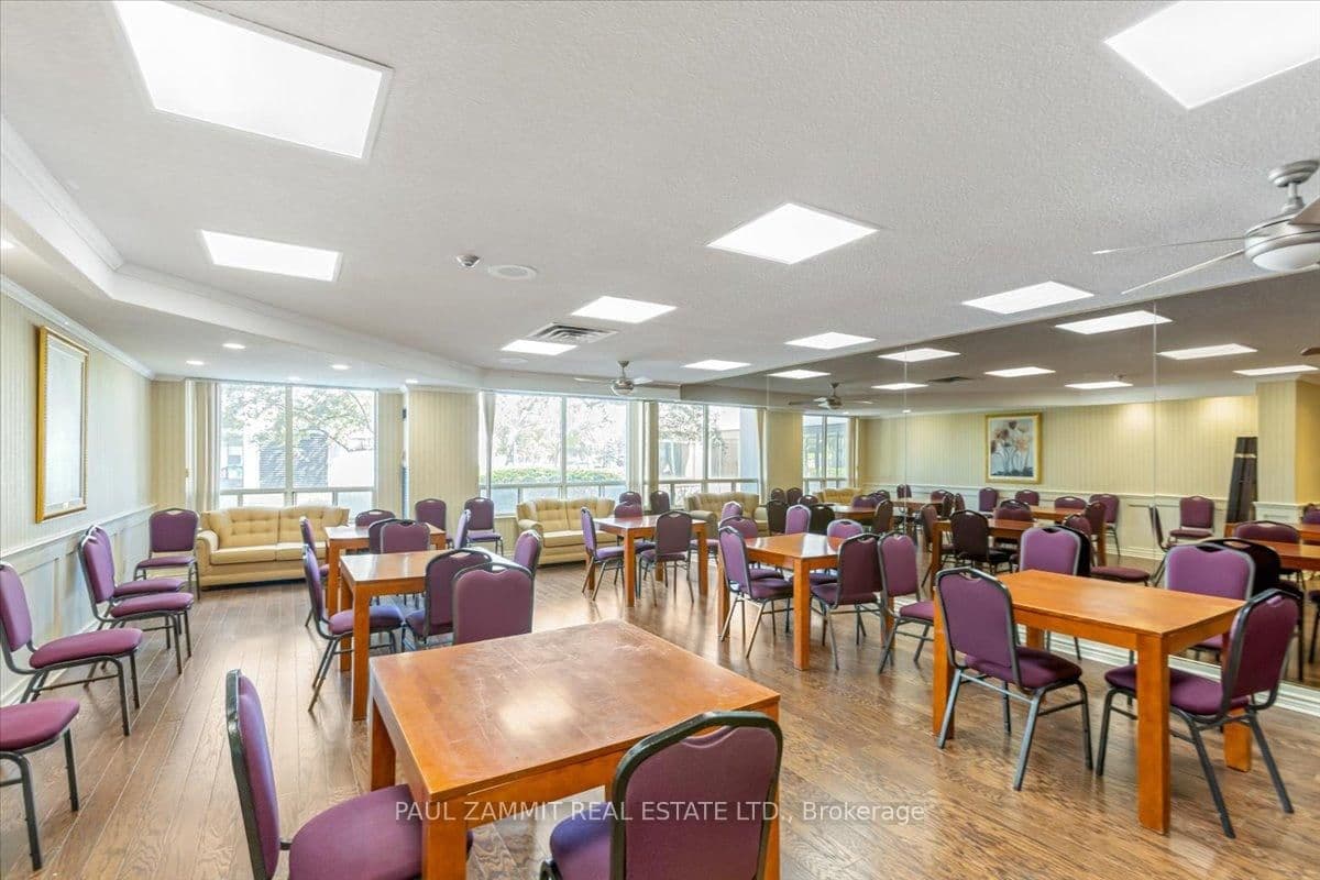 333 Clark Avenue W, Unit #103 thumbnail 9
