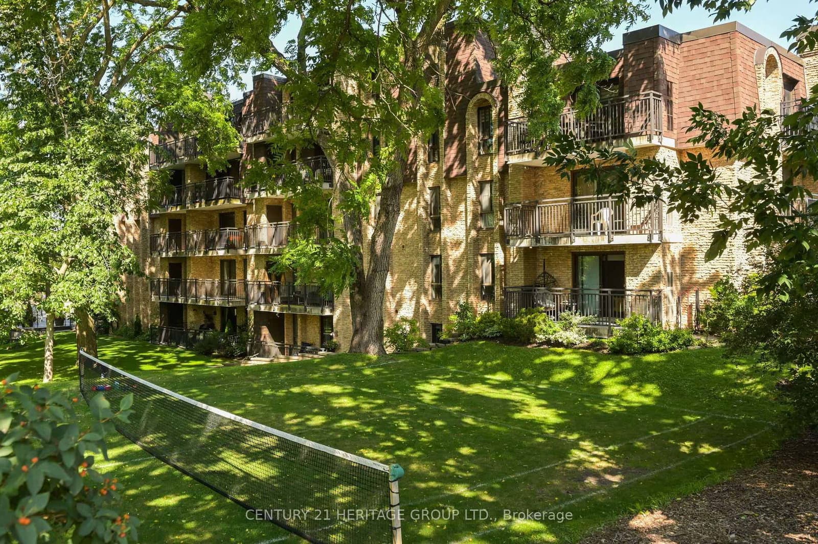 15390 Yonge Street, Unit PH 1 thumbnail 32