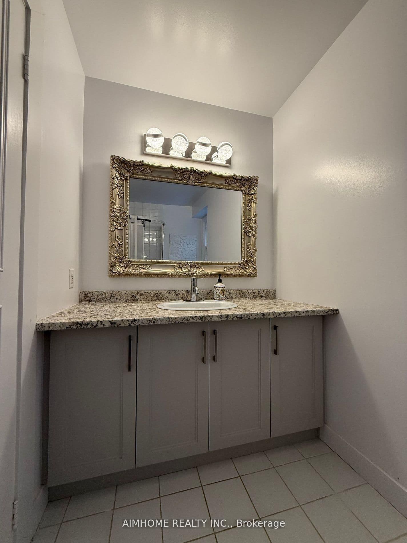 338 Steeles Avenue E thumbnail 12