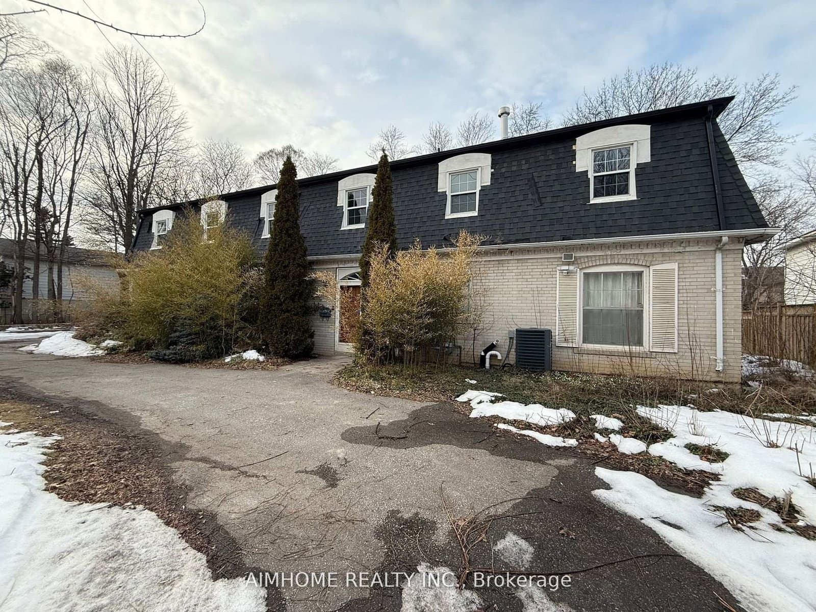 338 Steeles Avenue E thumbnail 2