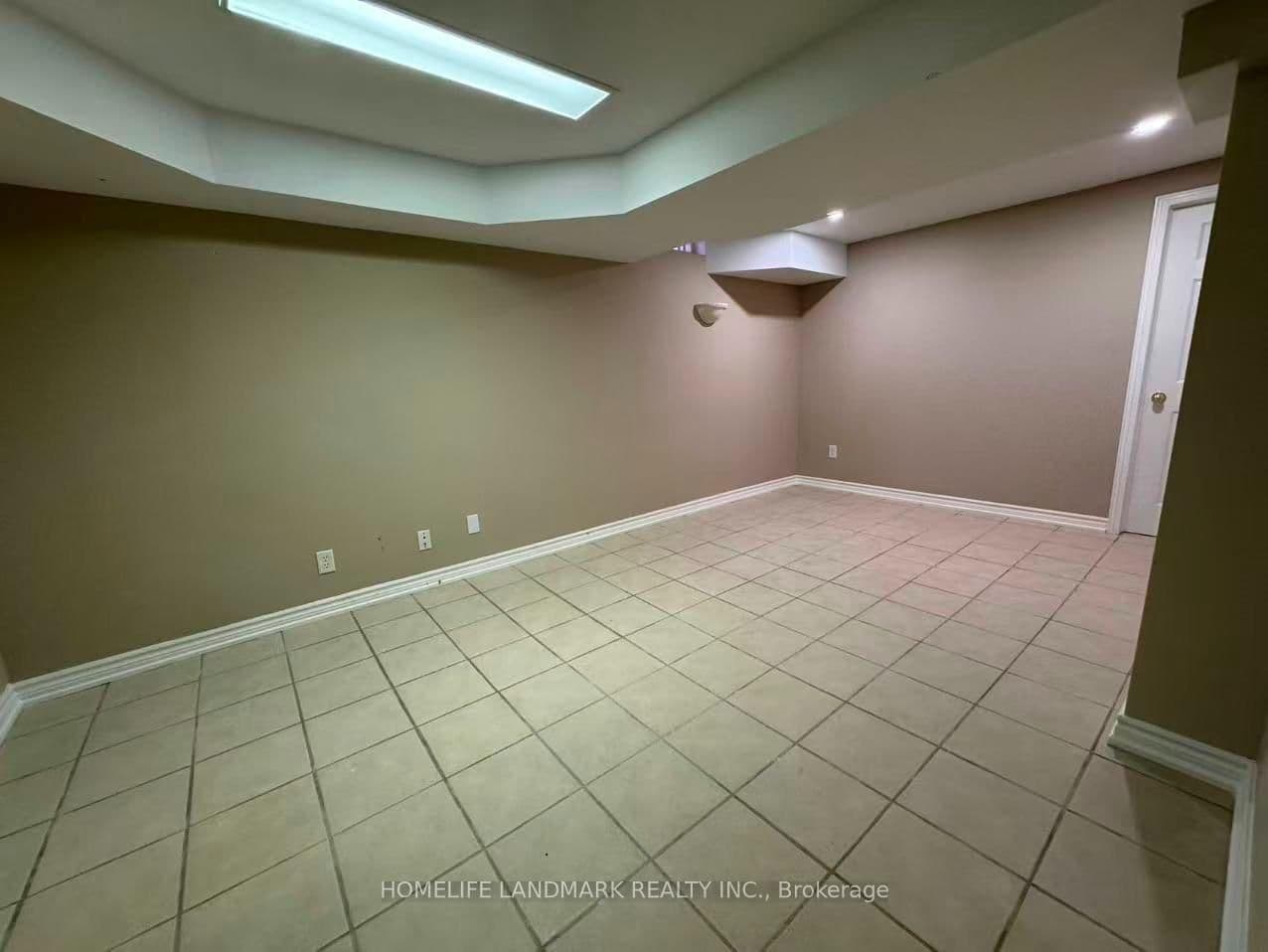 77 Greenbank Drive, Unit Basement thumbnail 6