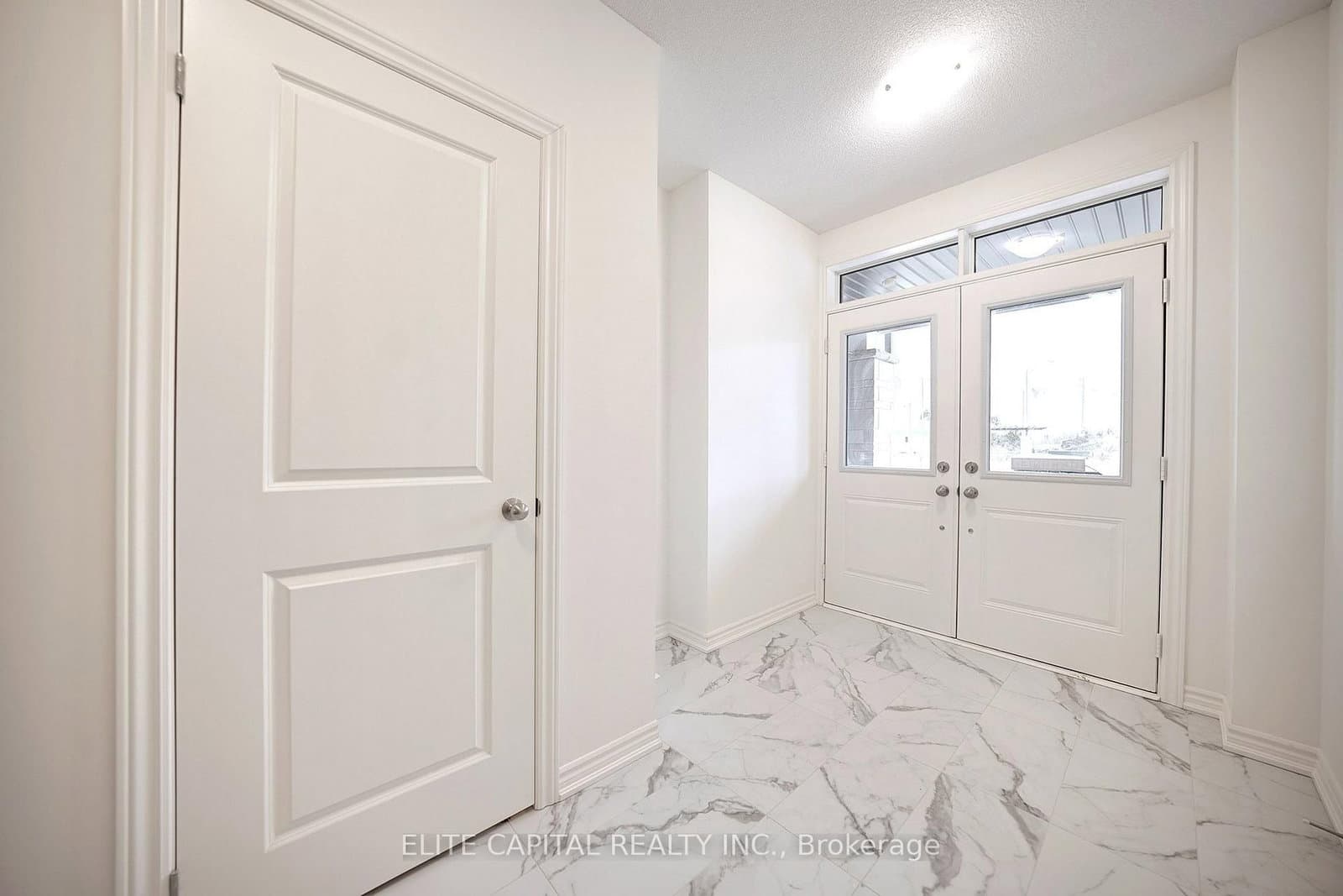 84 Holyrood Crescent thumbnail 17