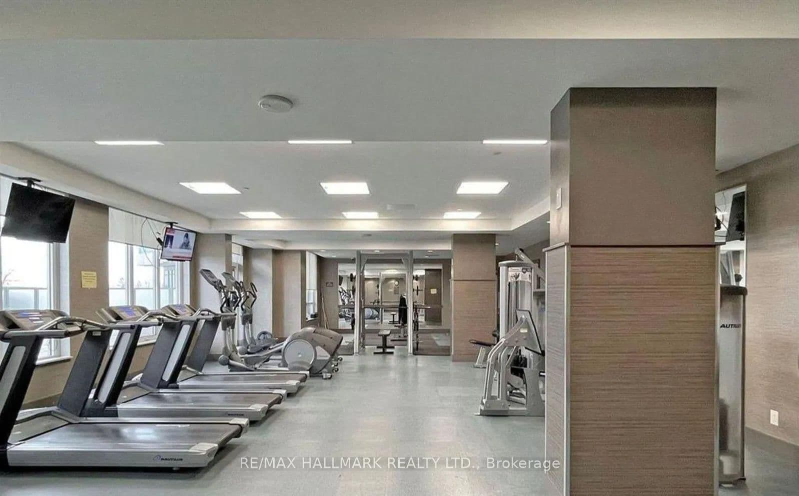 7171 Yonge Street, Unit PH301 thumbnail 22