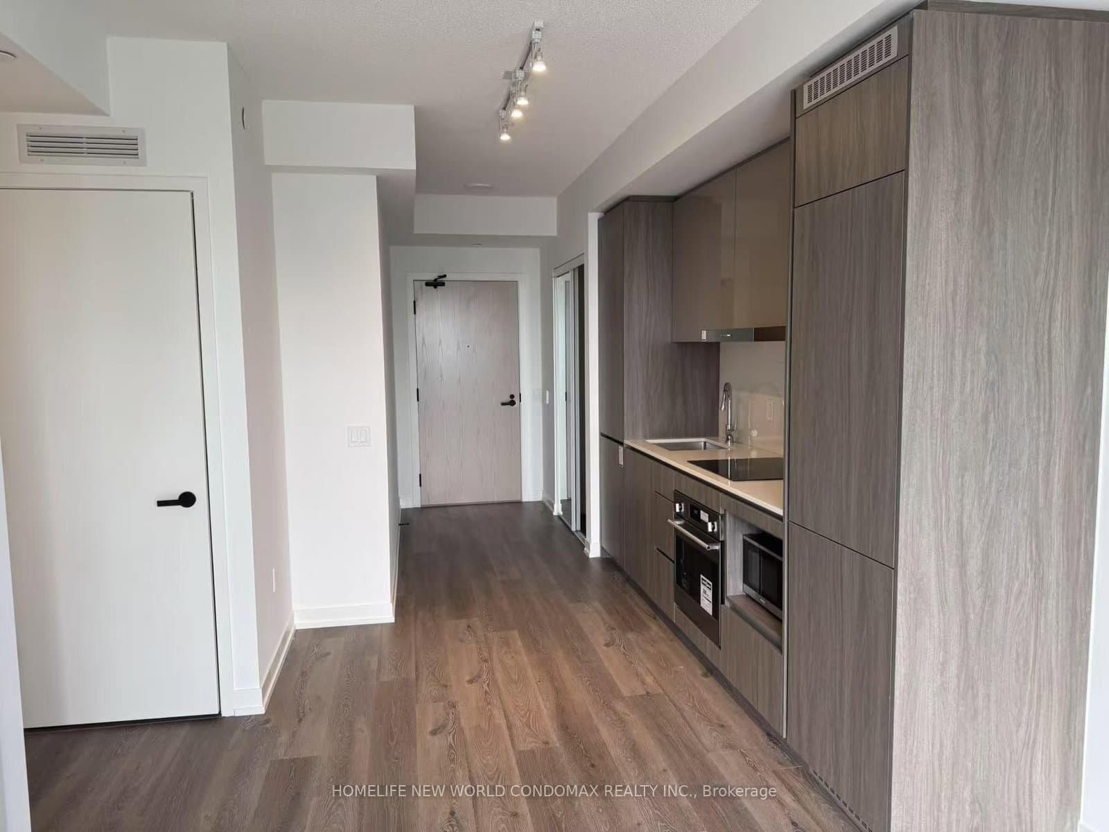 28 Interchange Way, Unit 1807 thumbnail 2