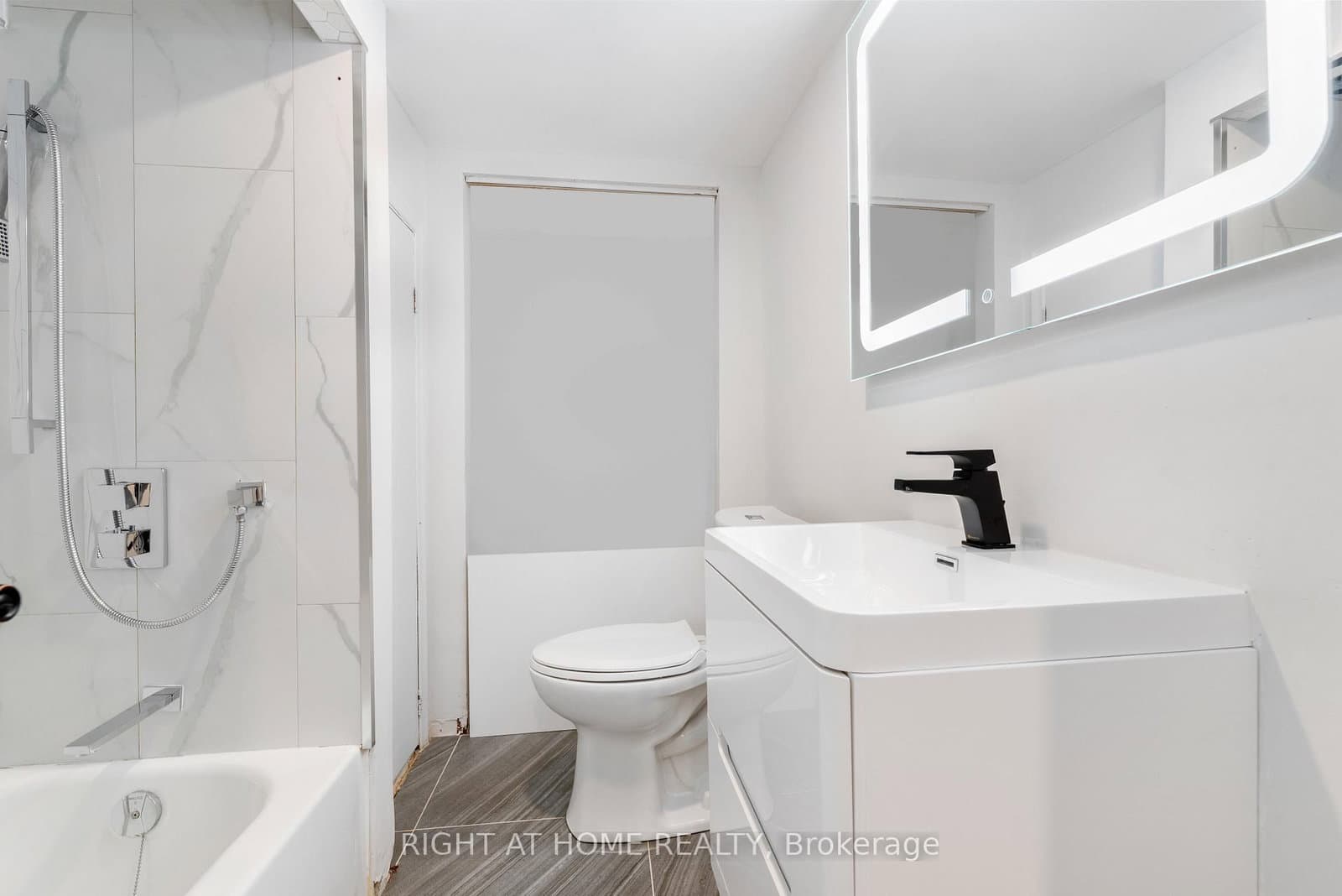 112 Walter Avenue, Unit Basemnt thumbnail 11