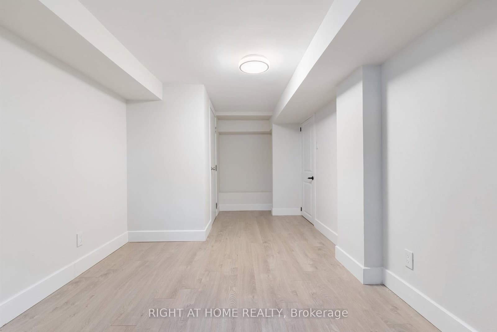 112 Walter Avenue, Unit Basemnt thumbnail 13