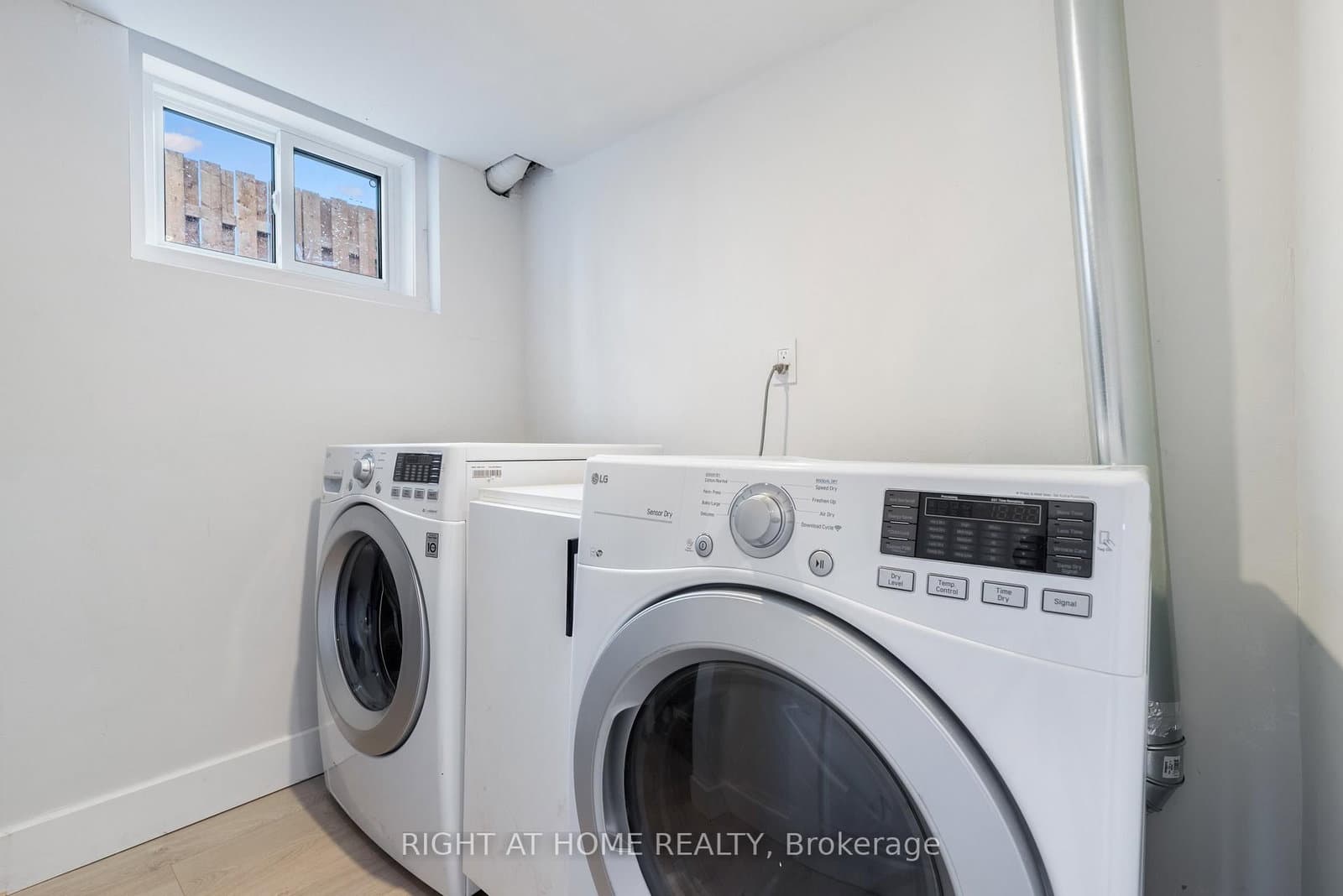 112 Walter Avenue, Unit Basemnt thumbnail 14