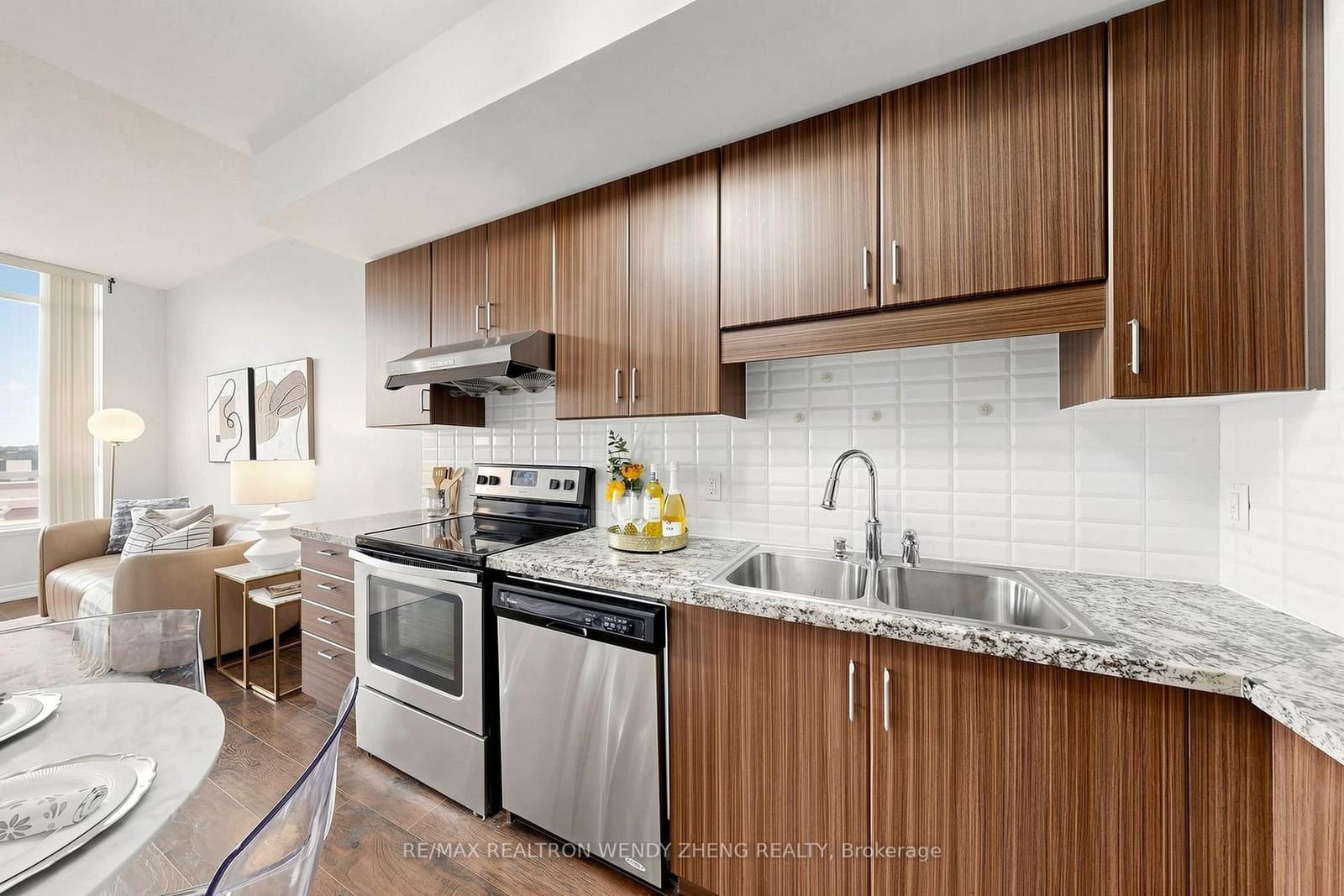 99 South Town Centre Boulevard, Unit 918 thumbnail 11