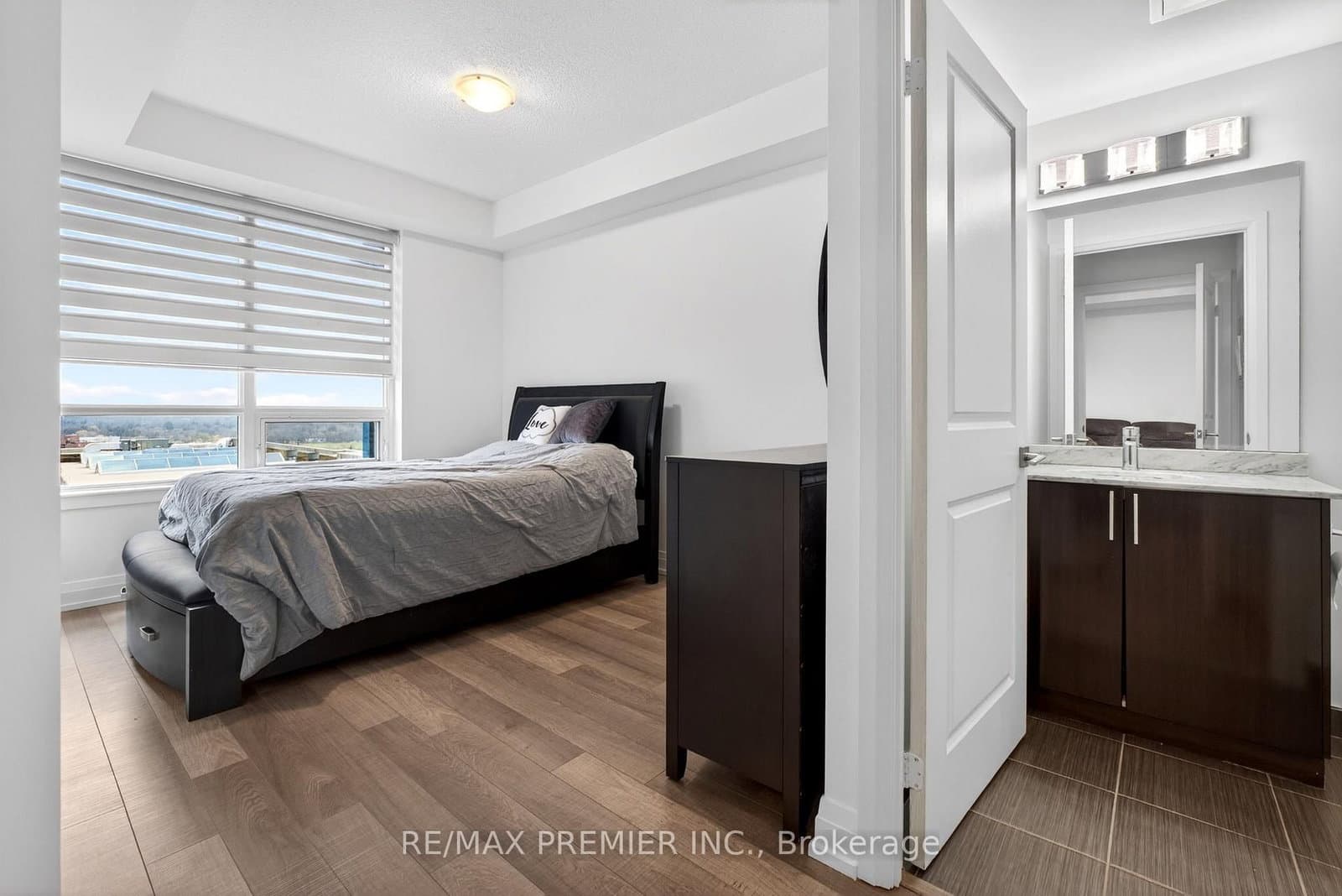 7167 Yonge Street, Unit 608 thumbnail 11